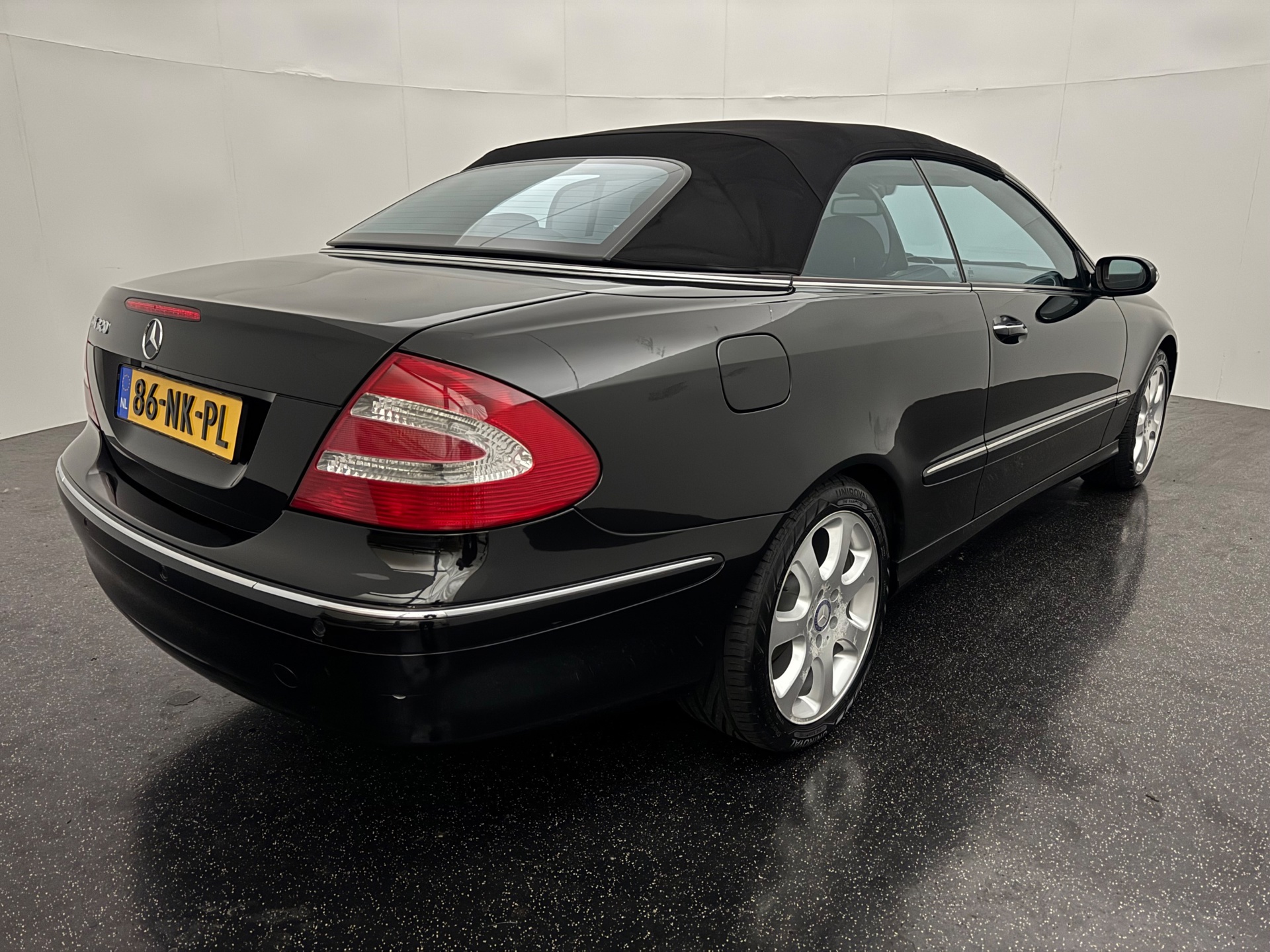 Foto van Mercedes-Benz CLK 320