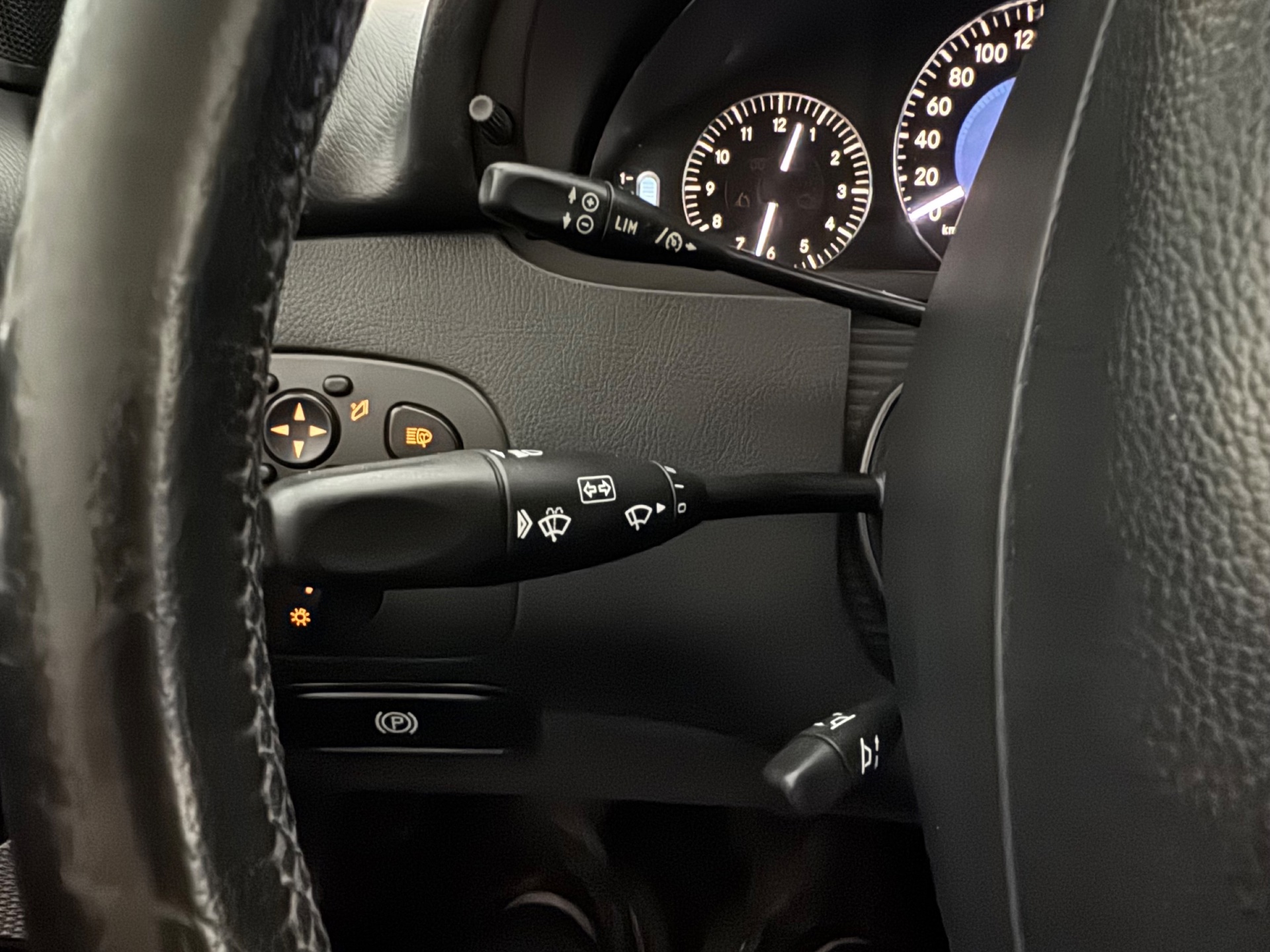 Foto van Mercedes-Benz CLK 320