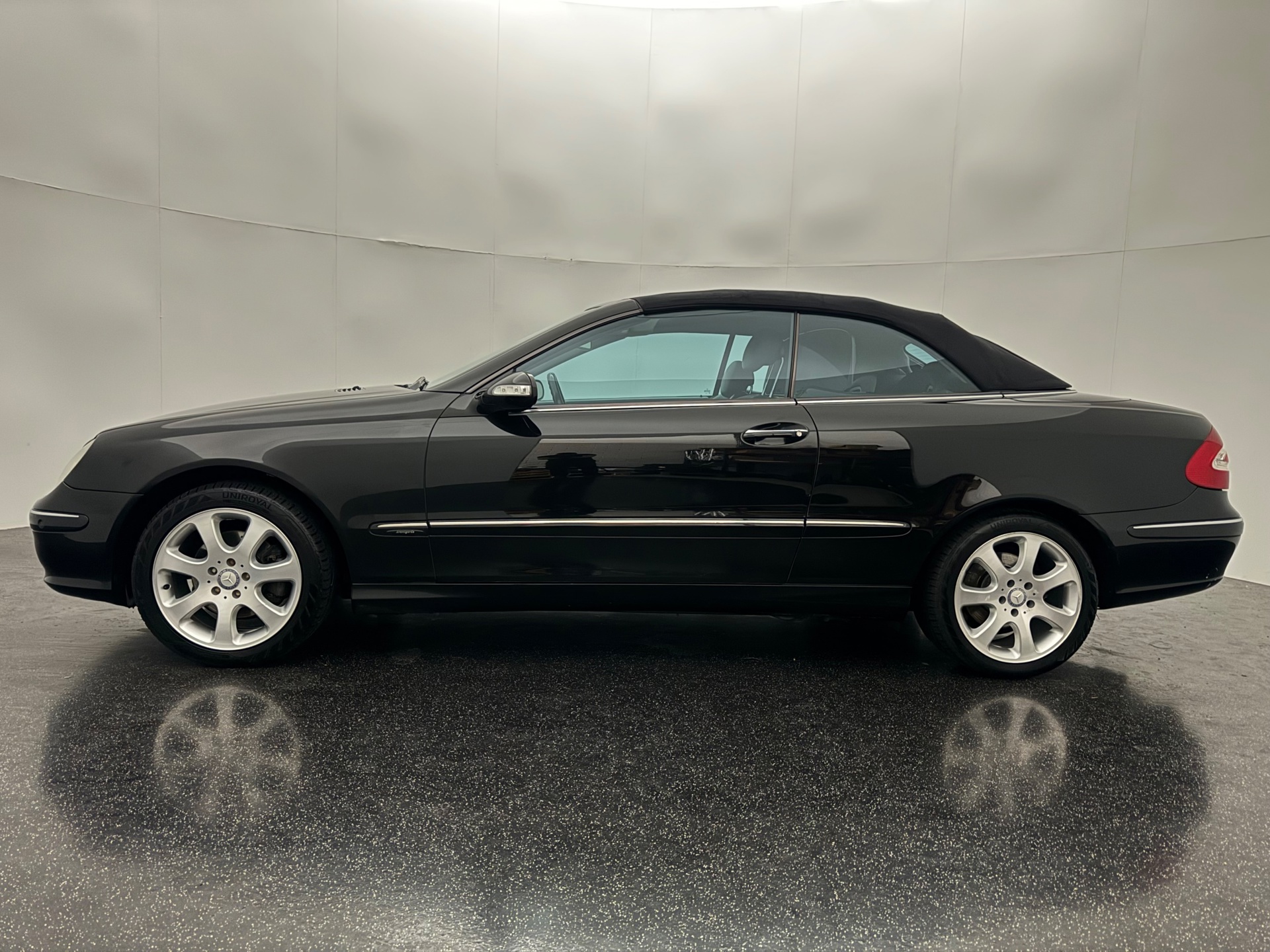 Foto van Mercedes-Benz CLK 320