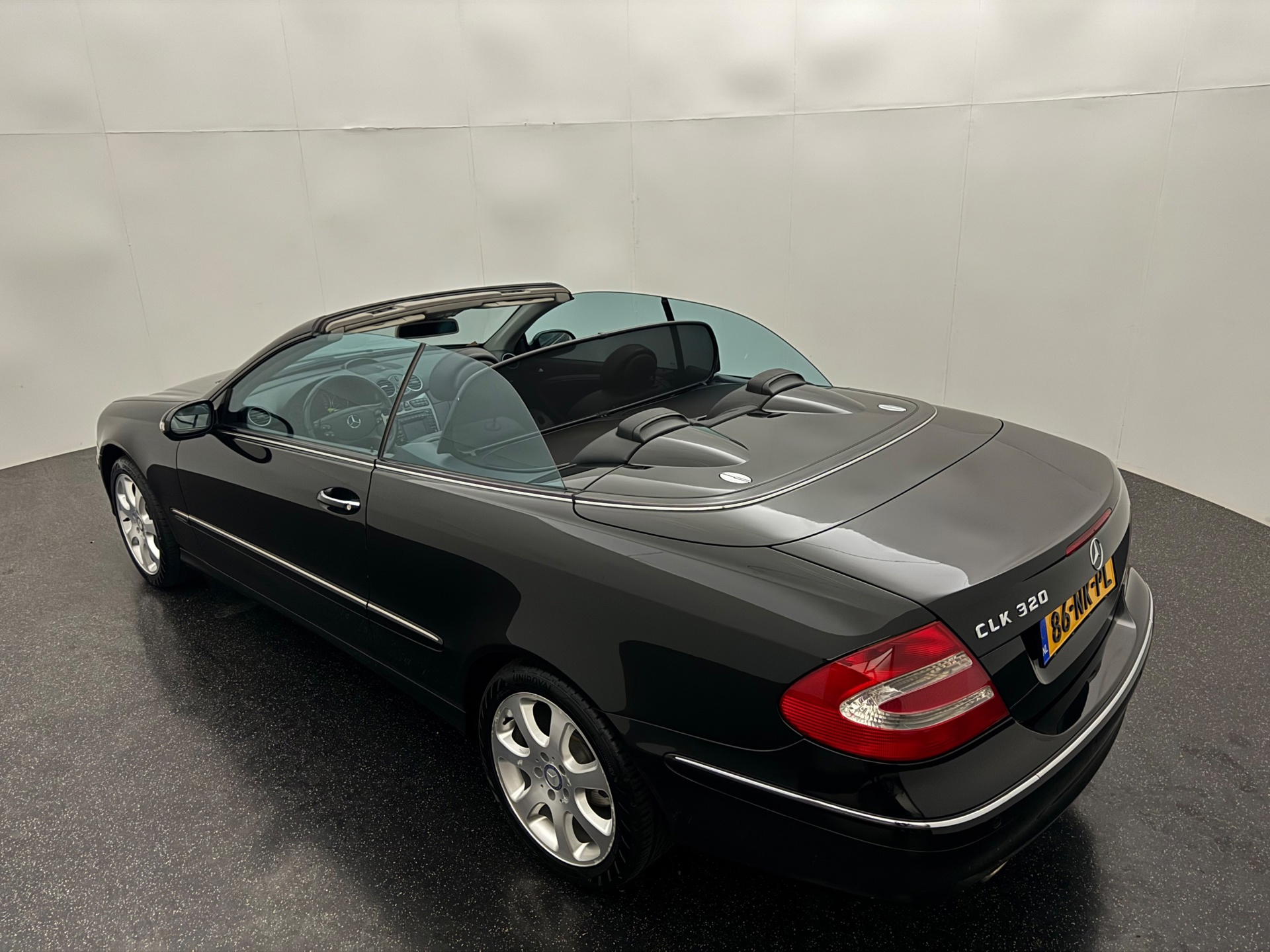 Foto van Mercedes-Benz CLK 320