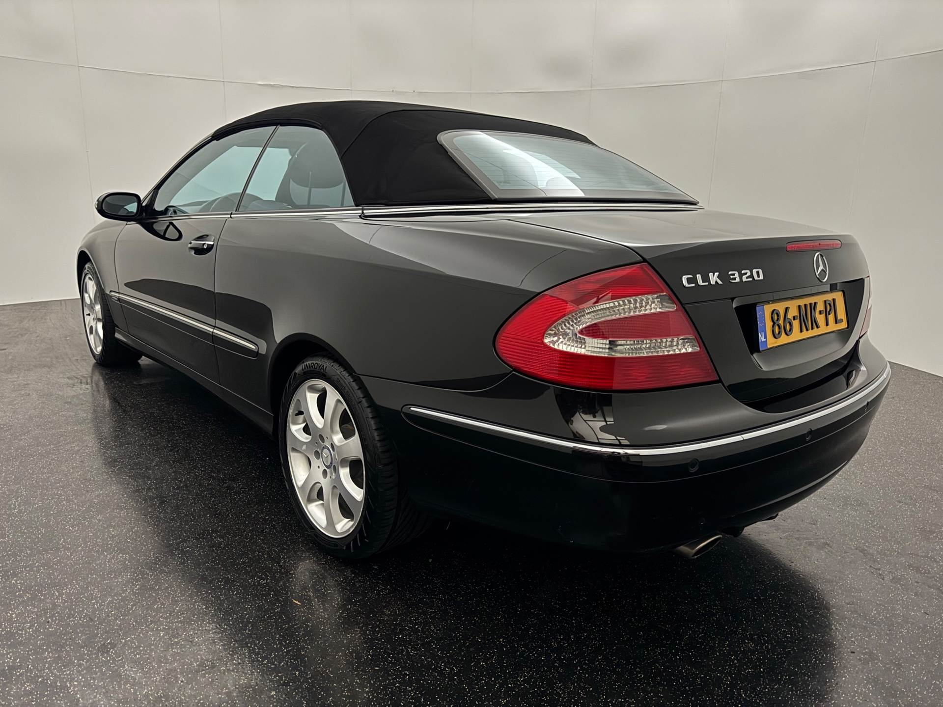Foto van Mercedes-Benz CLK 320