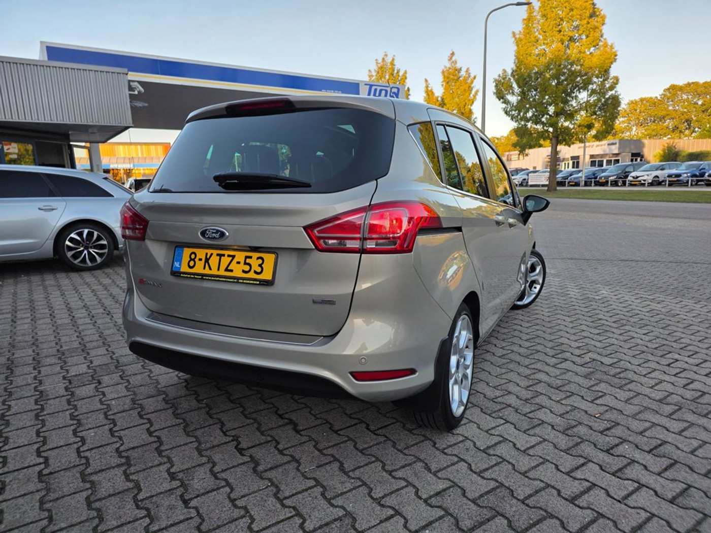 Foto van Ford B-max