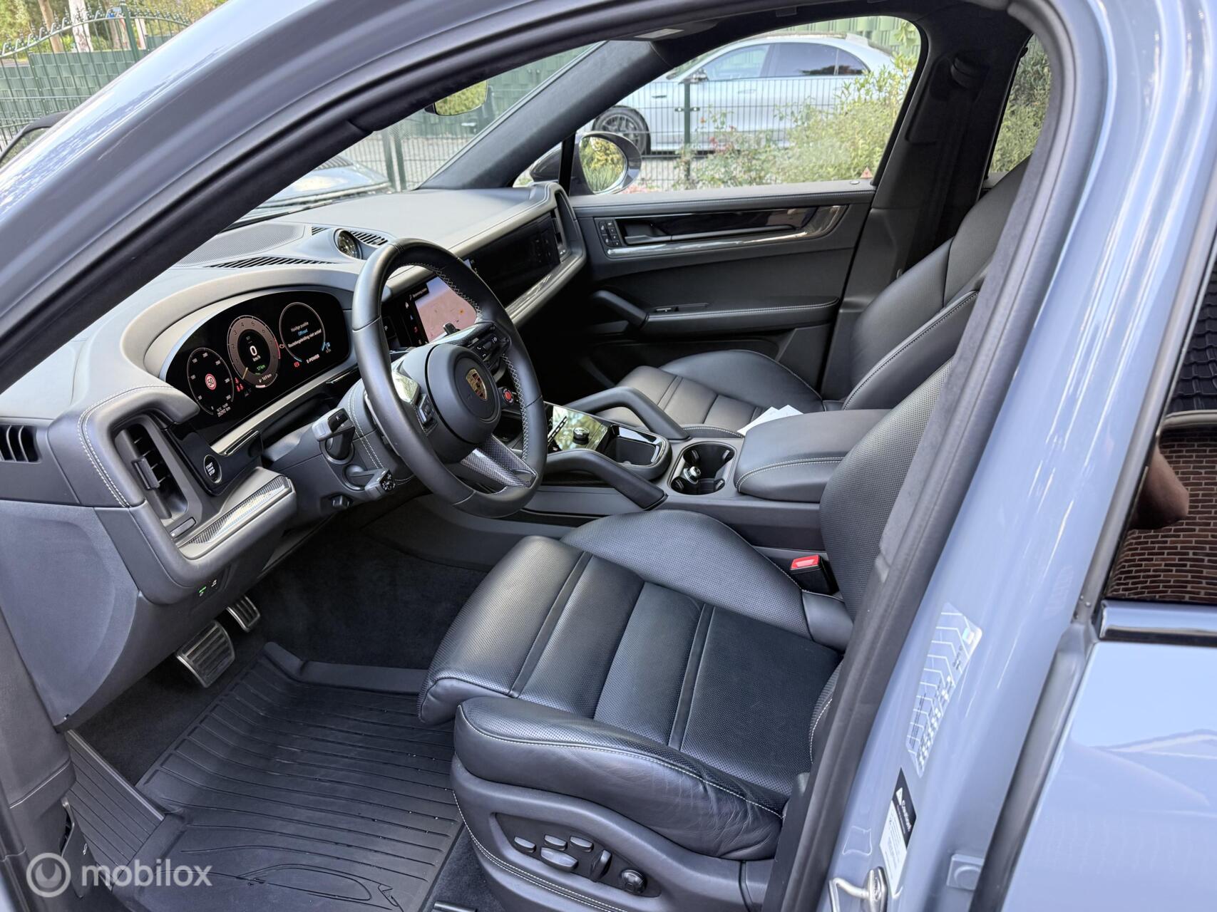 Foto van Porsche Cayenne Turbo E-hybrid