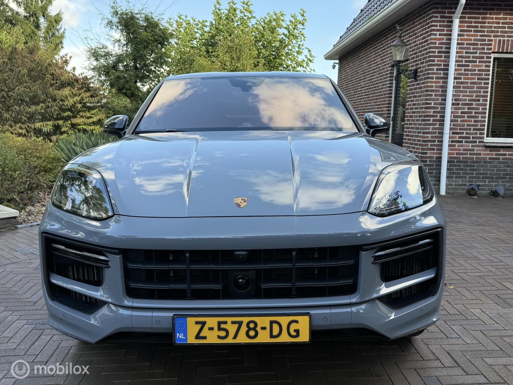 Foto van Porsche Cayenne Turbo E-hybrid