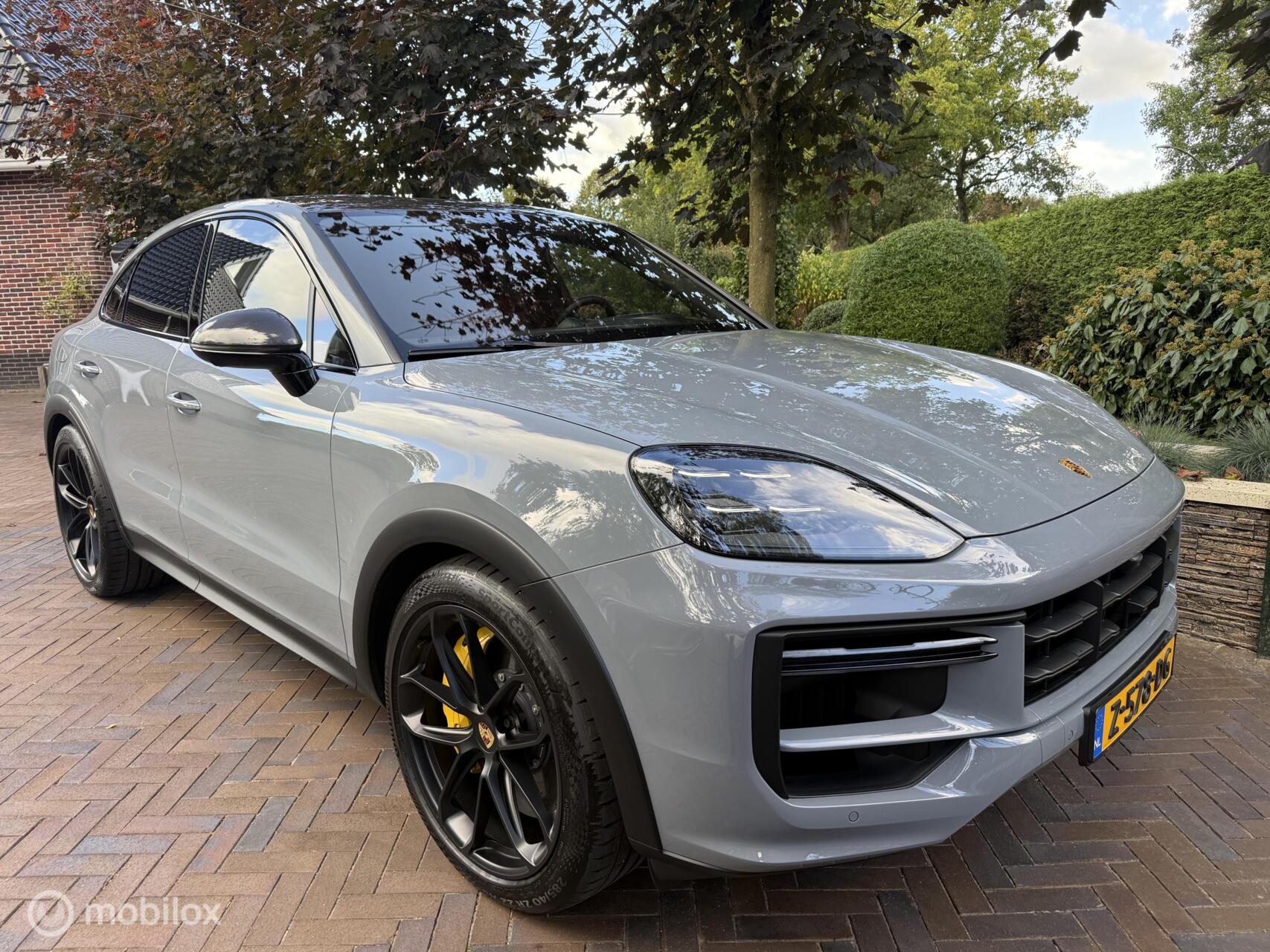 Foto van Porsche Cayenne Turbo E-hybrid