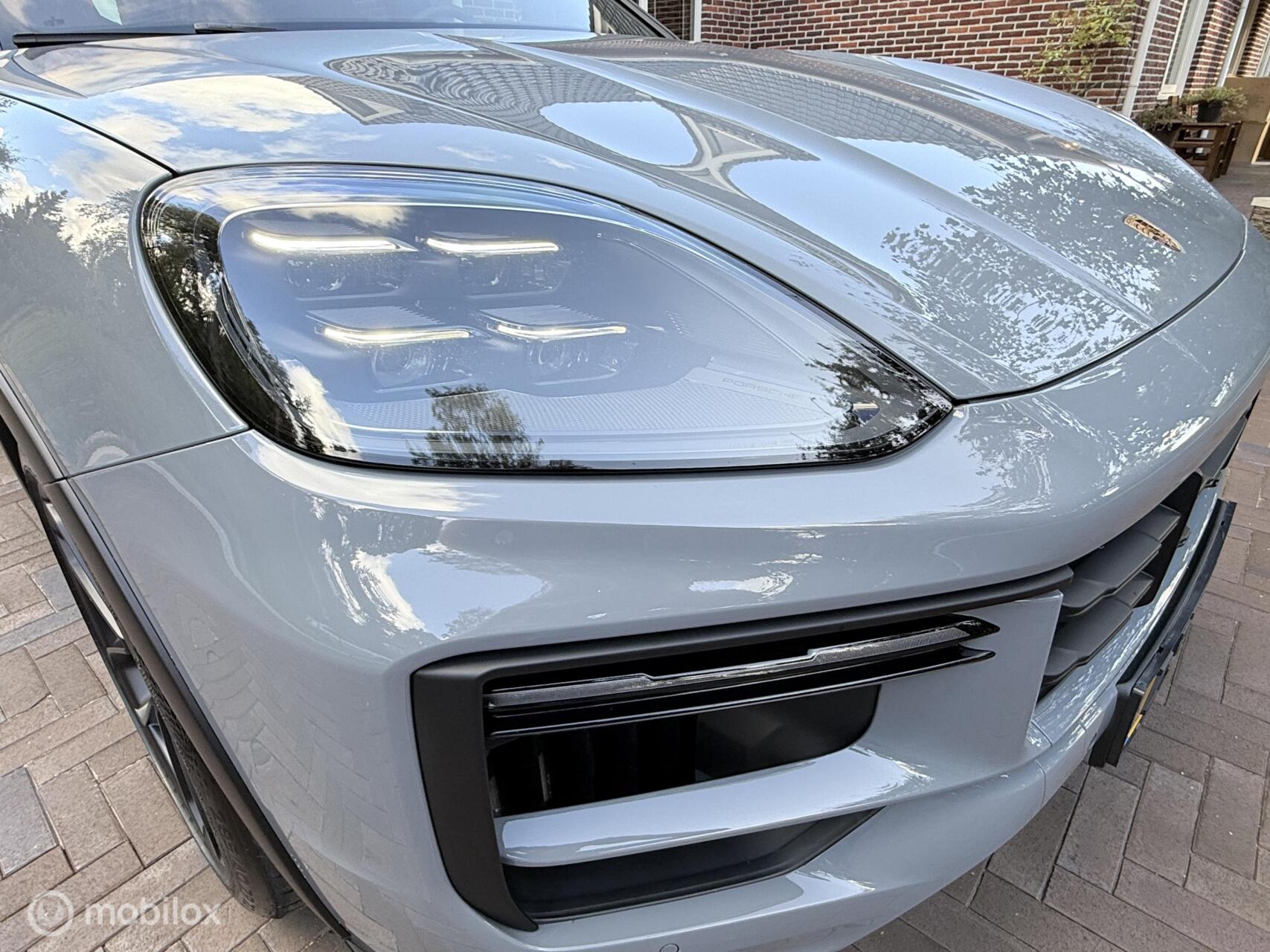 Foto van Porsche Cayenne Turbo E-hybrid