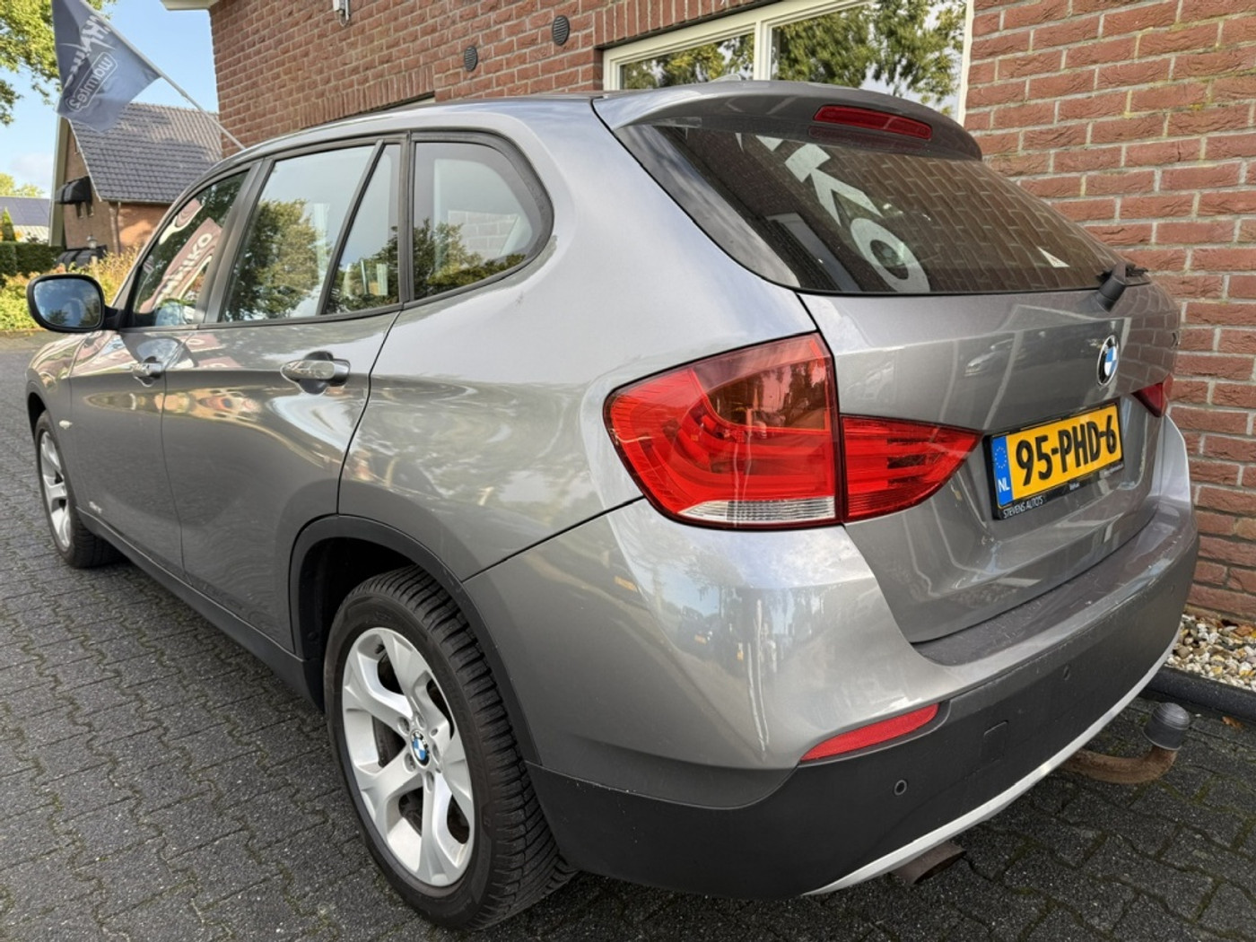 Foto van BMW X1 sDrive 18i