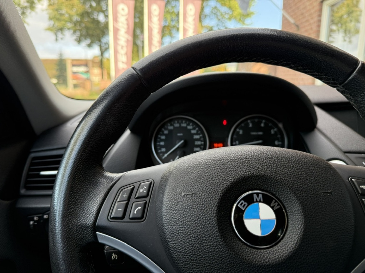 Foto van BMW X1 sDrive 18i