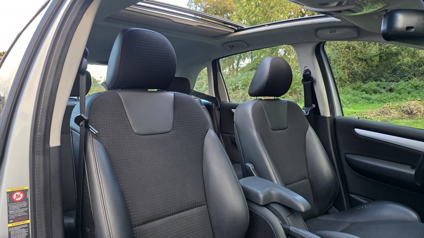 Foto van Mercedes-Benz B 200 Turbo