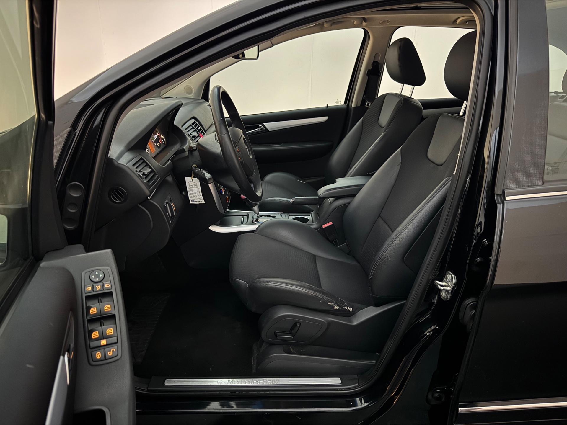 Foto van Mercedes-Benz B 200