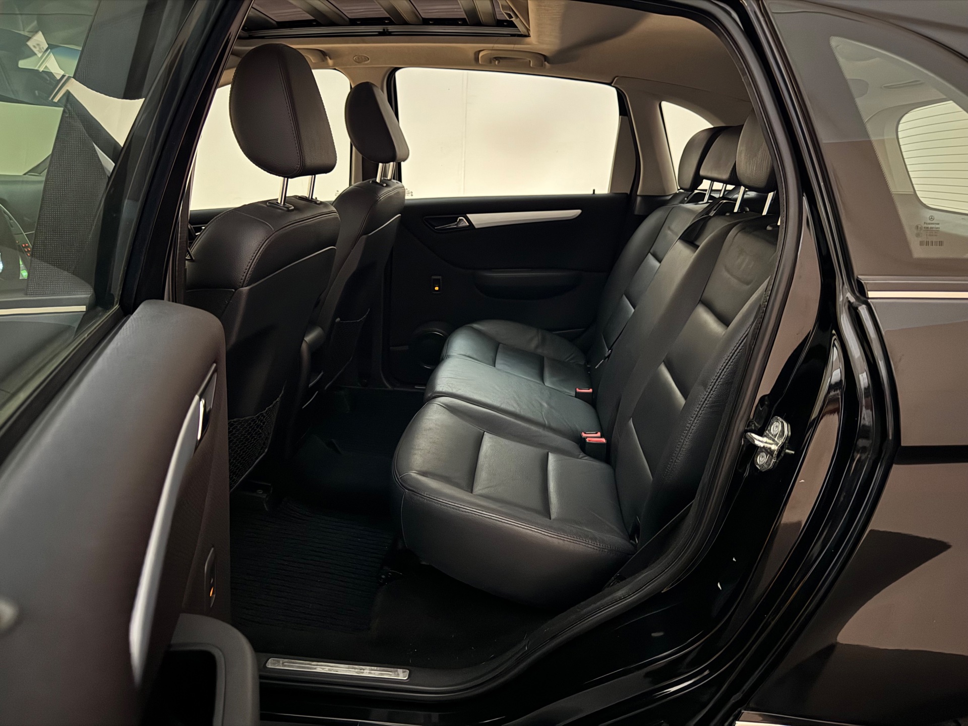 Foto van Mercedes-Benz B 200