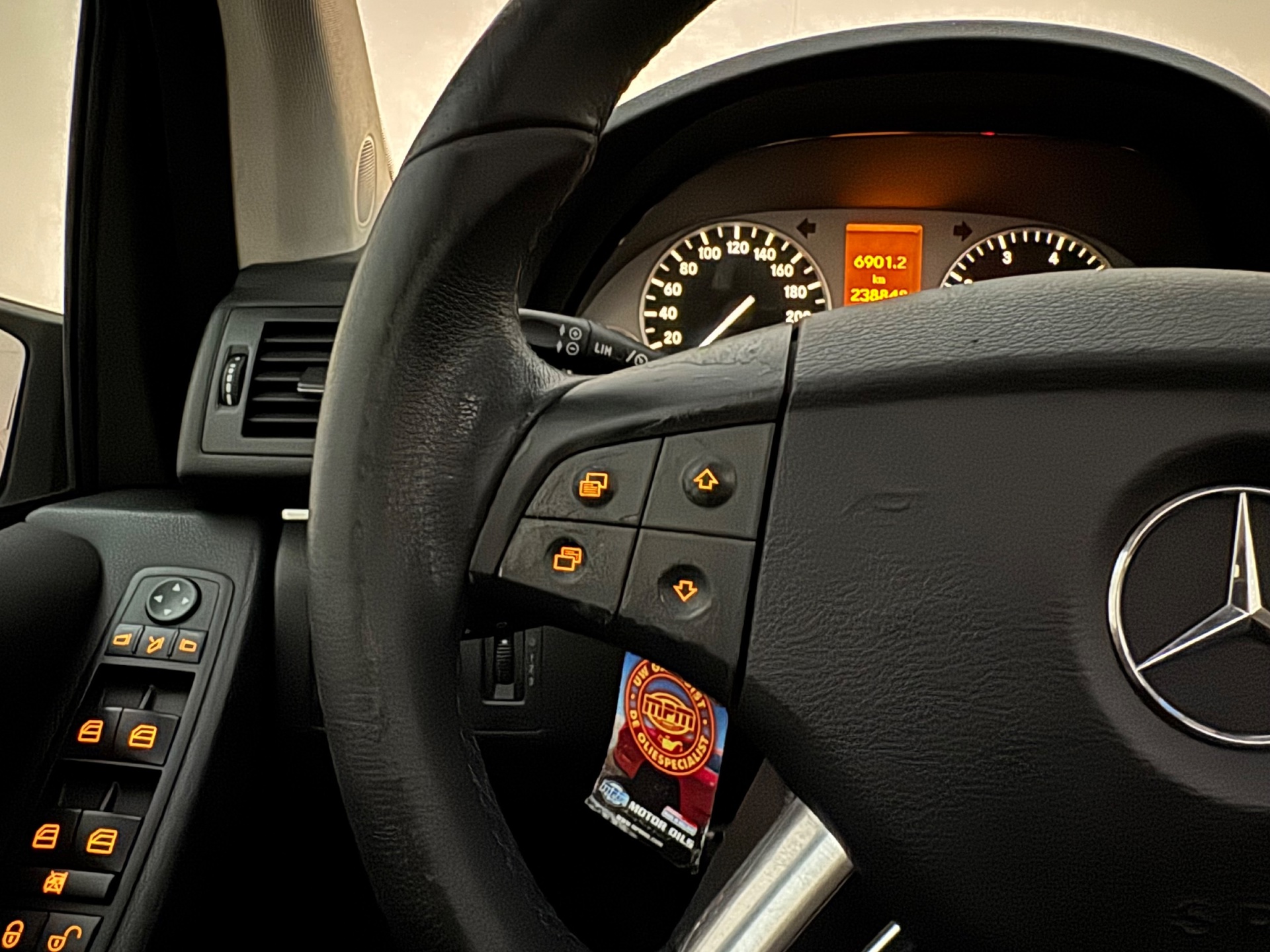 Foto van Mercedes-Benz B 200