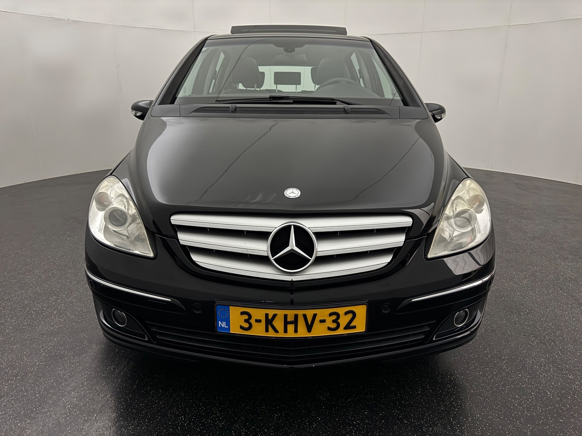 Foto van Mercedes-Benz B 200