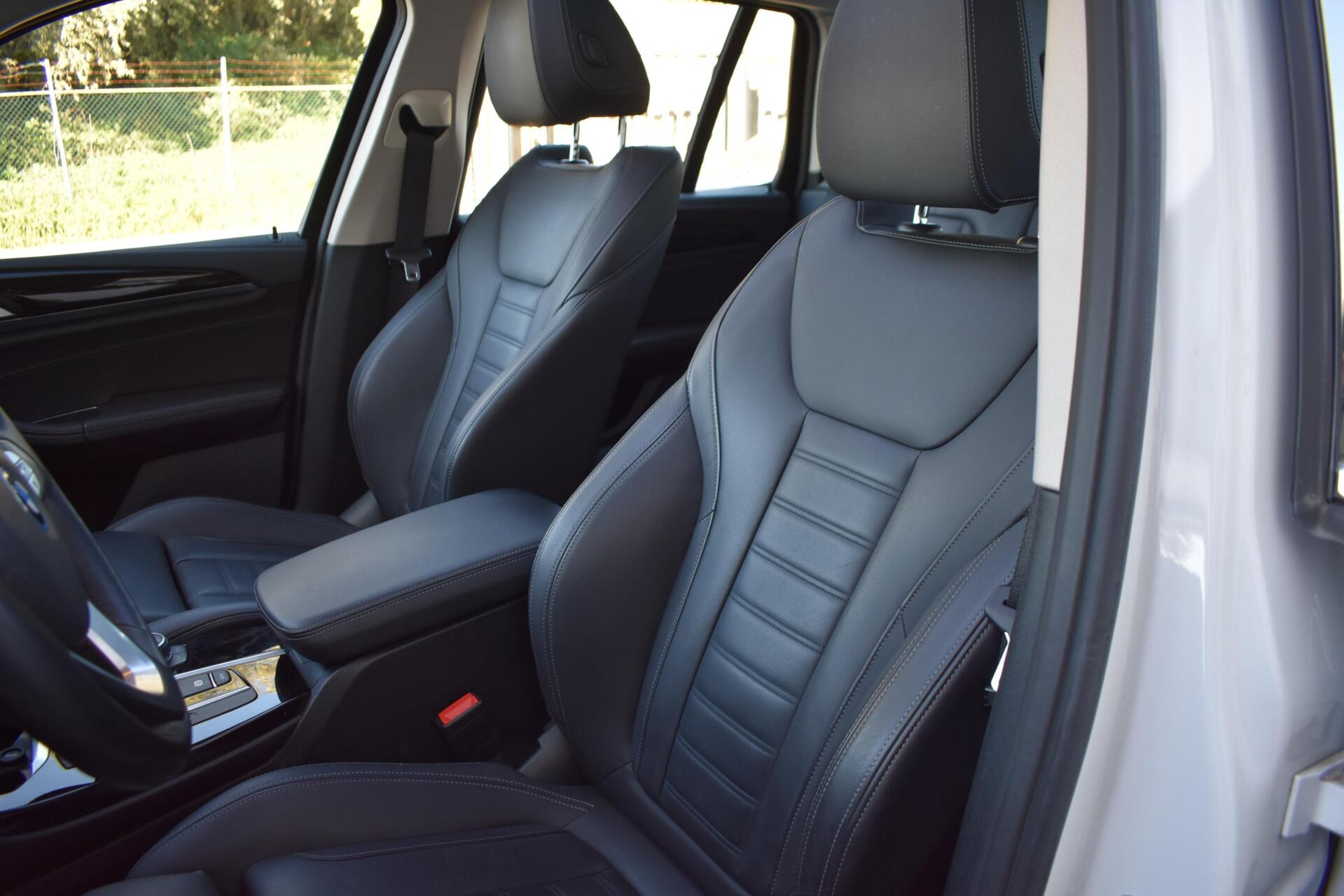 Foto van BMW Ix3