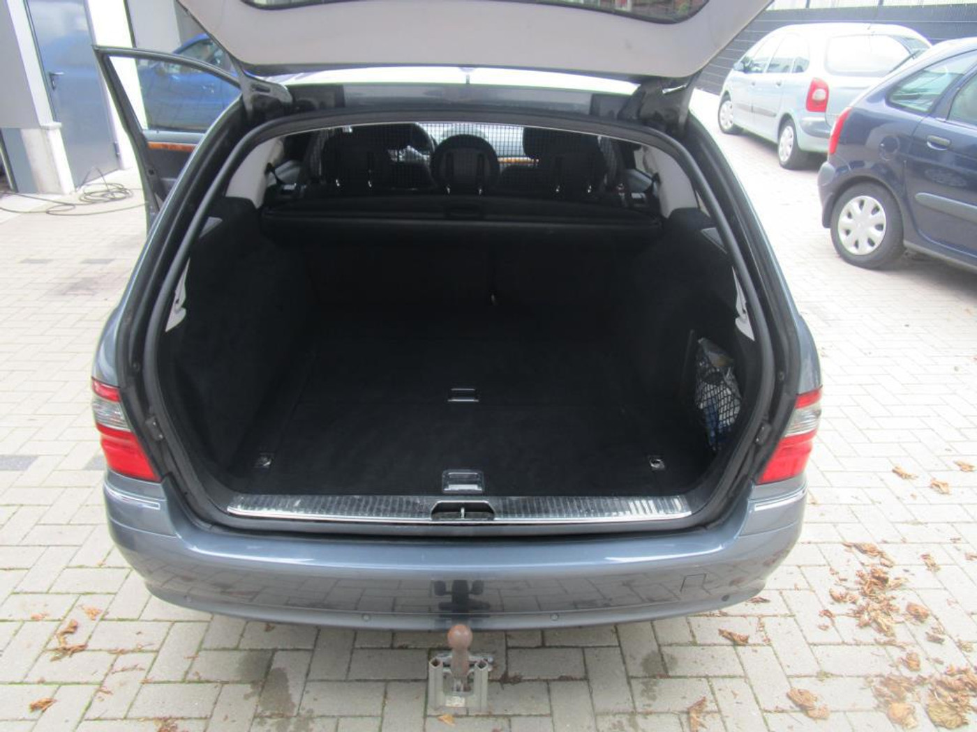 Foto van Mercedes-Benz E 200 Kompressor
