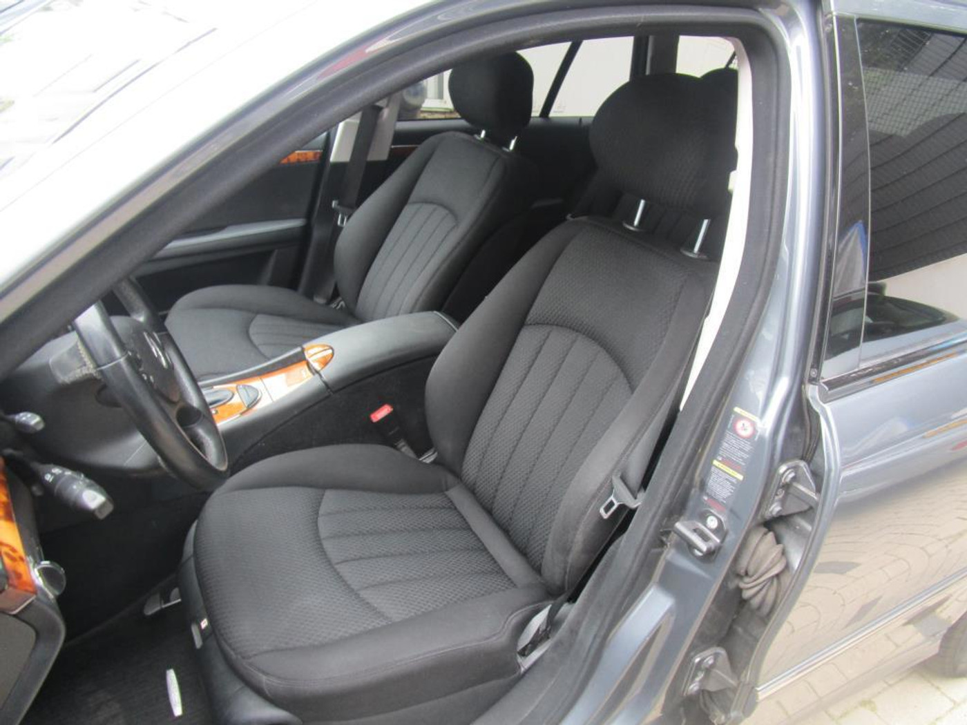 Foto van Mercedes-Benz E 200 Kompressor