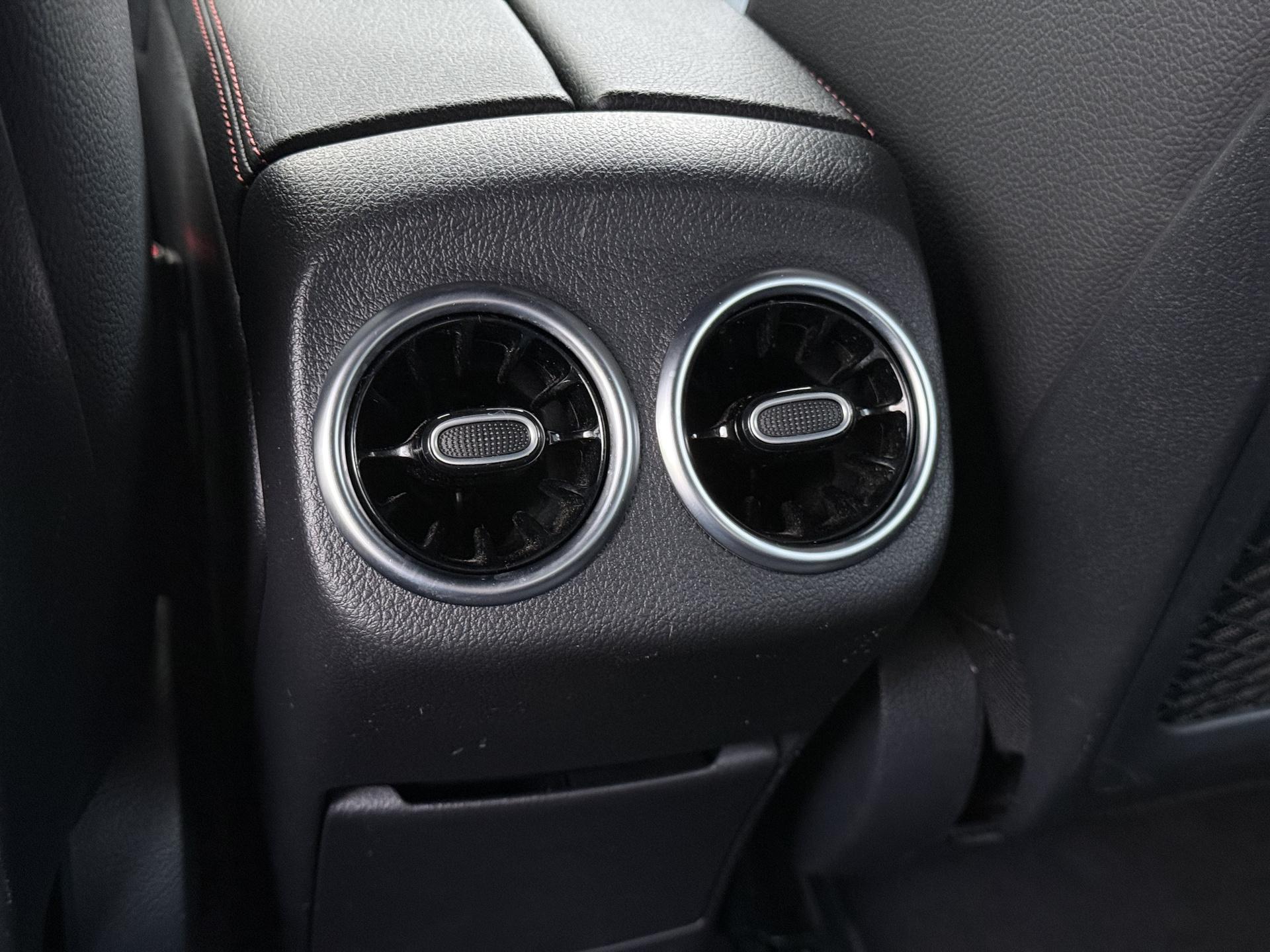 Foto van Mercedes-Benz A 200
