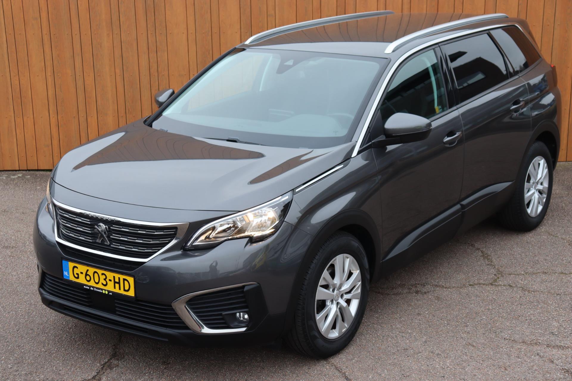 Foto van Peugeot 5008
