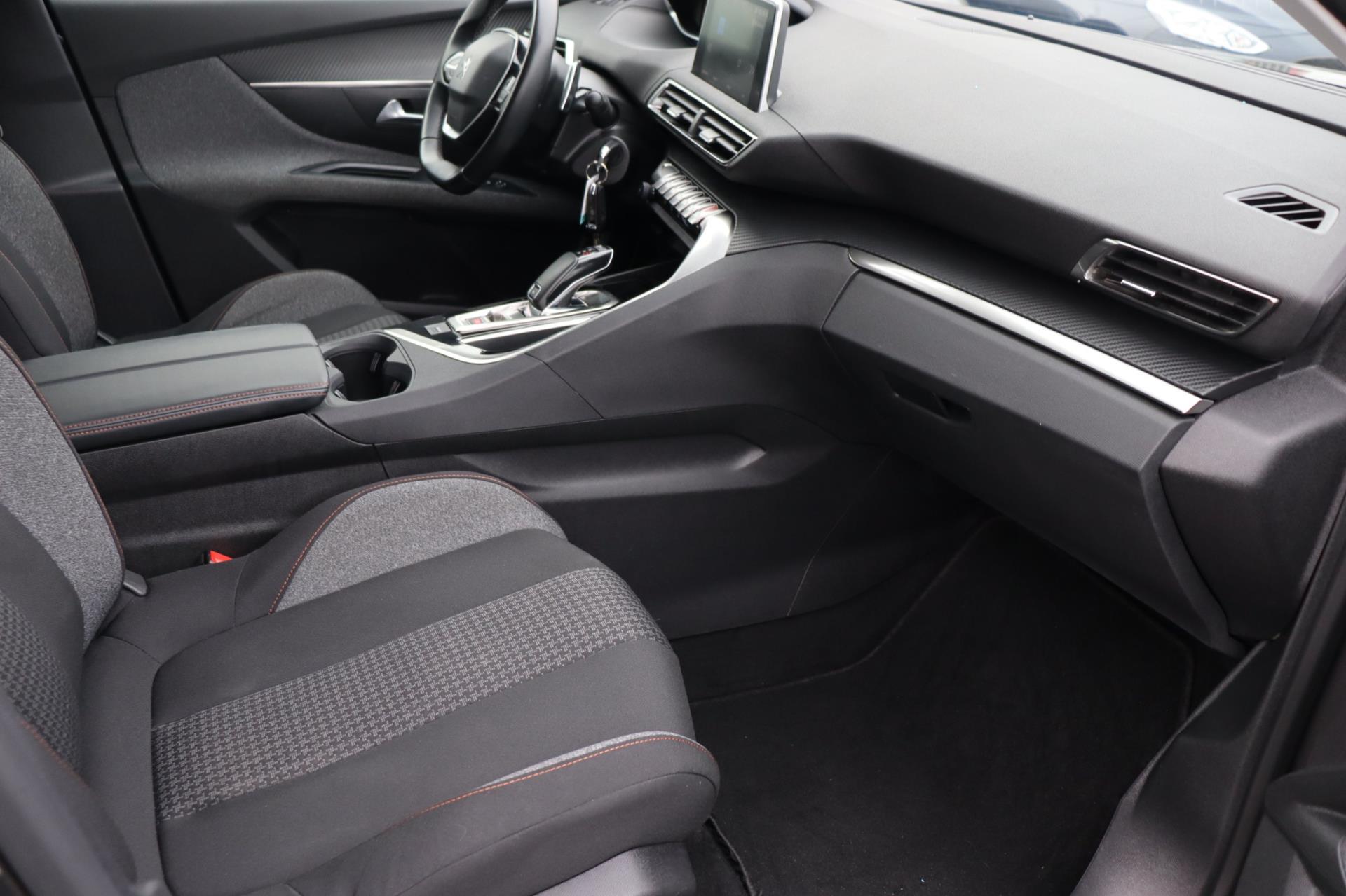 Foto van Peugeot 5008