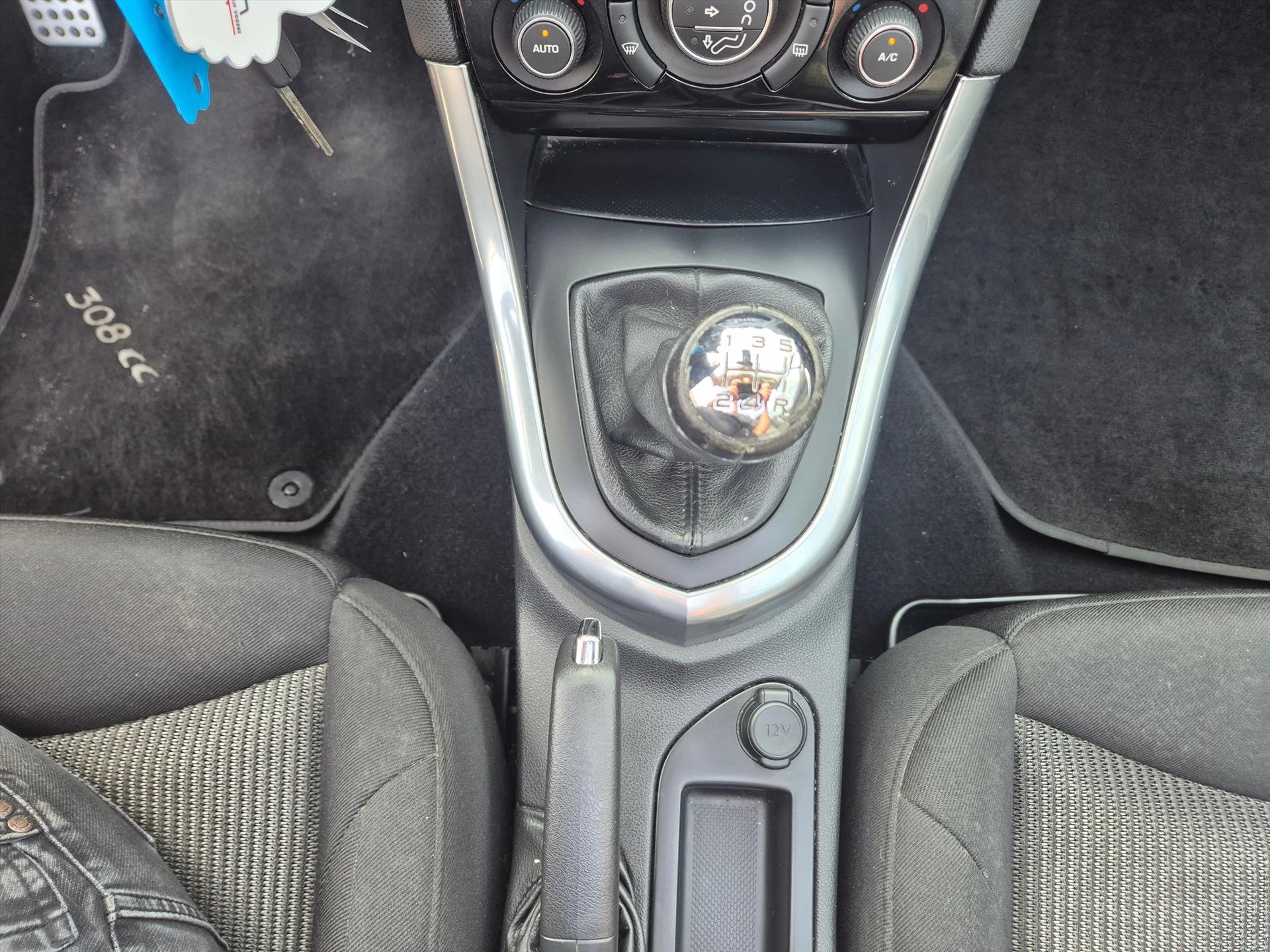 Foto van Peugeot 308 CC