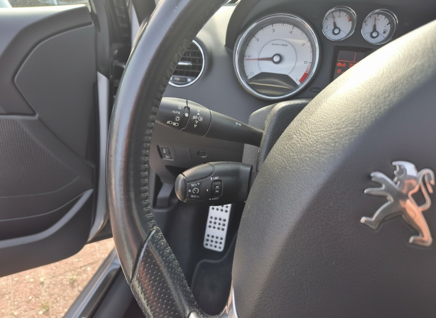 Foto van Peugeot 308 CC