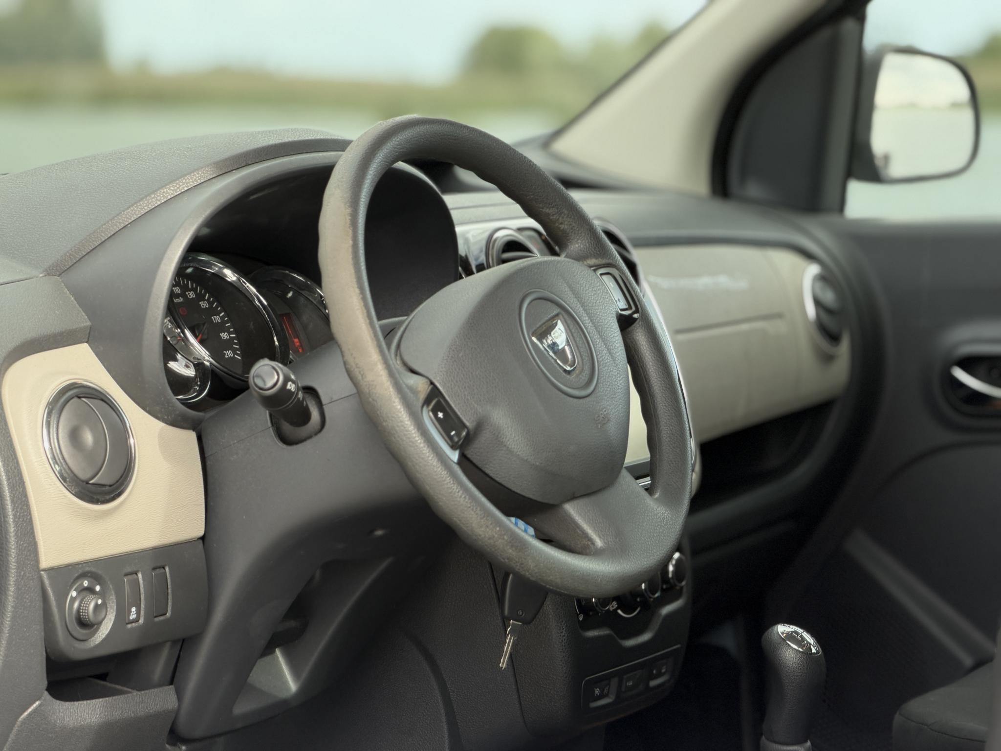 Foto van Dacia Dokker