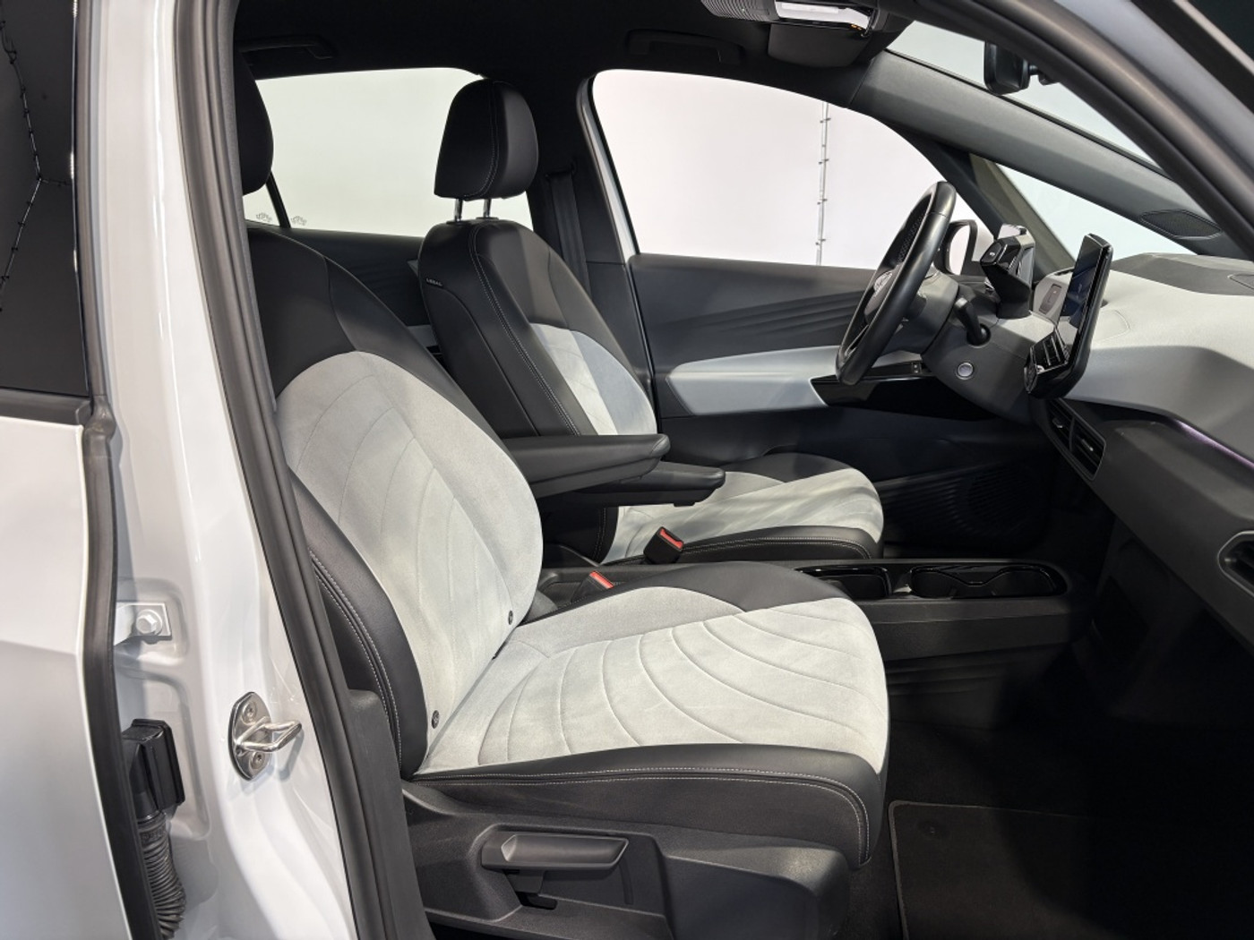Foto van Mercedes-Benz E 200