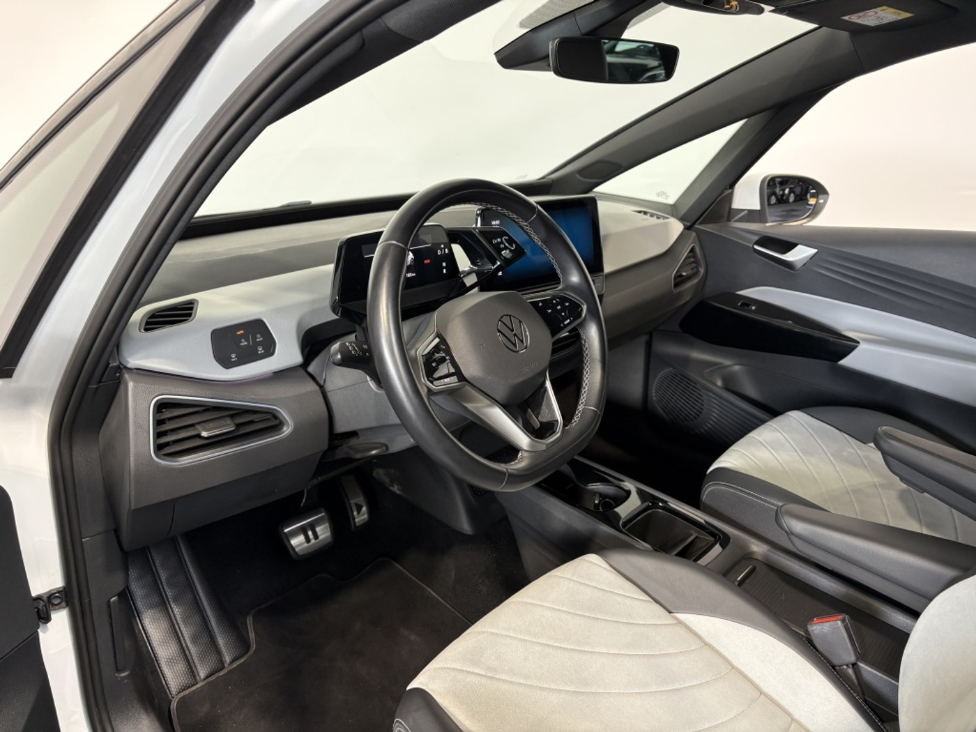 Foto van Mercedes-Benz E 200