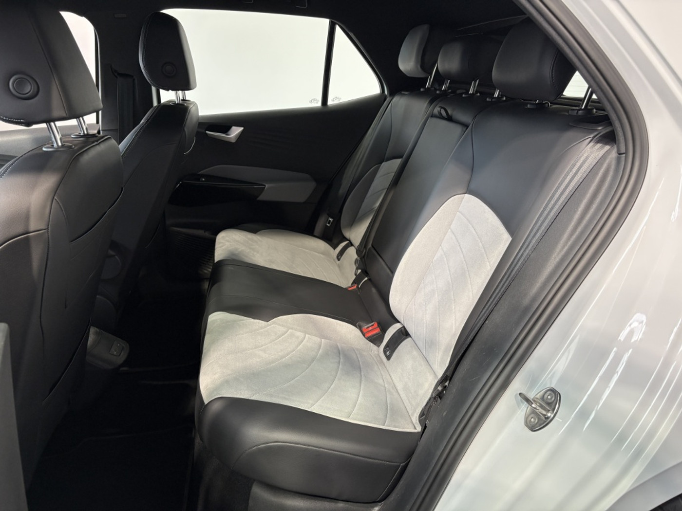 Foto van Mercedes-Benz E 200