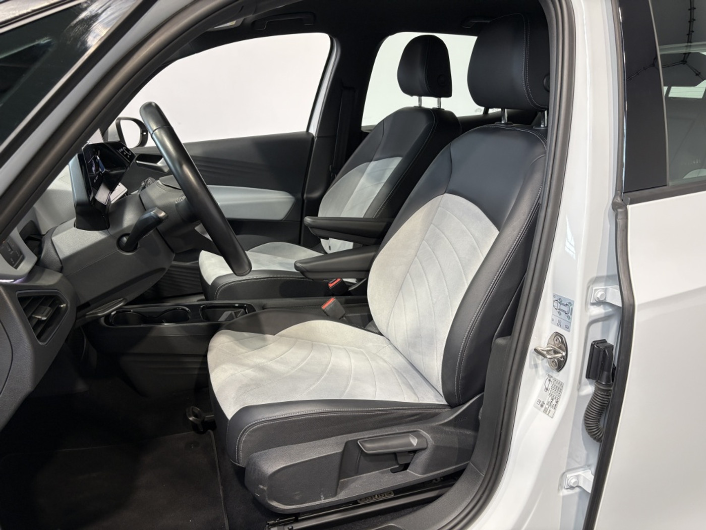 Foto van Mercedes-Benz E 200