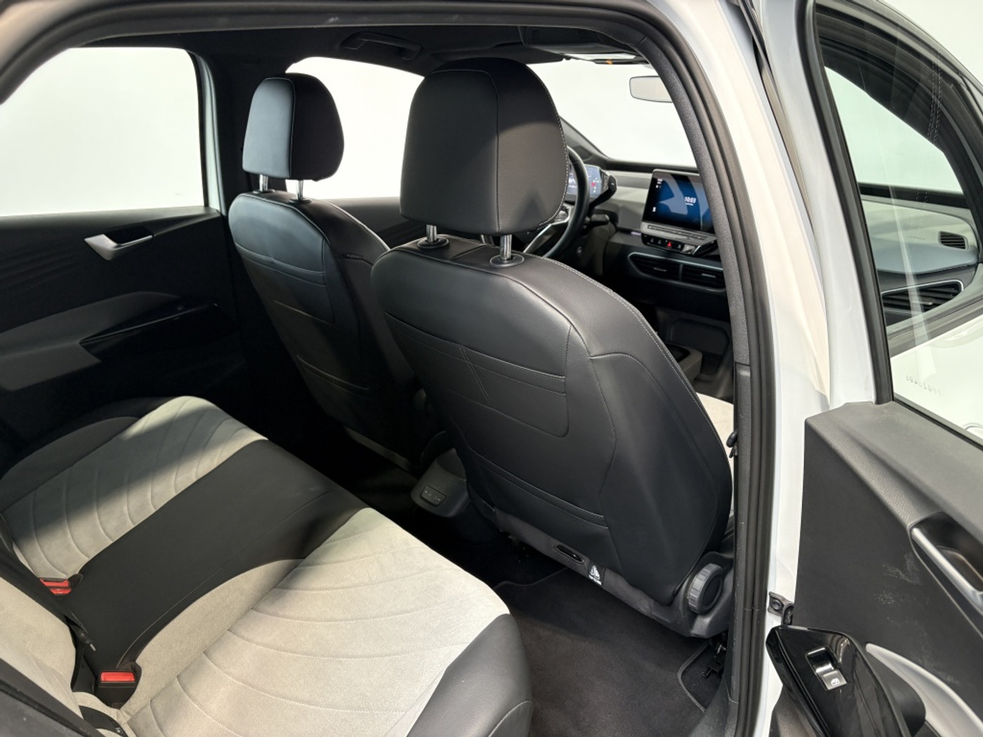 Foto van Mercedes-Benz E 200