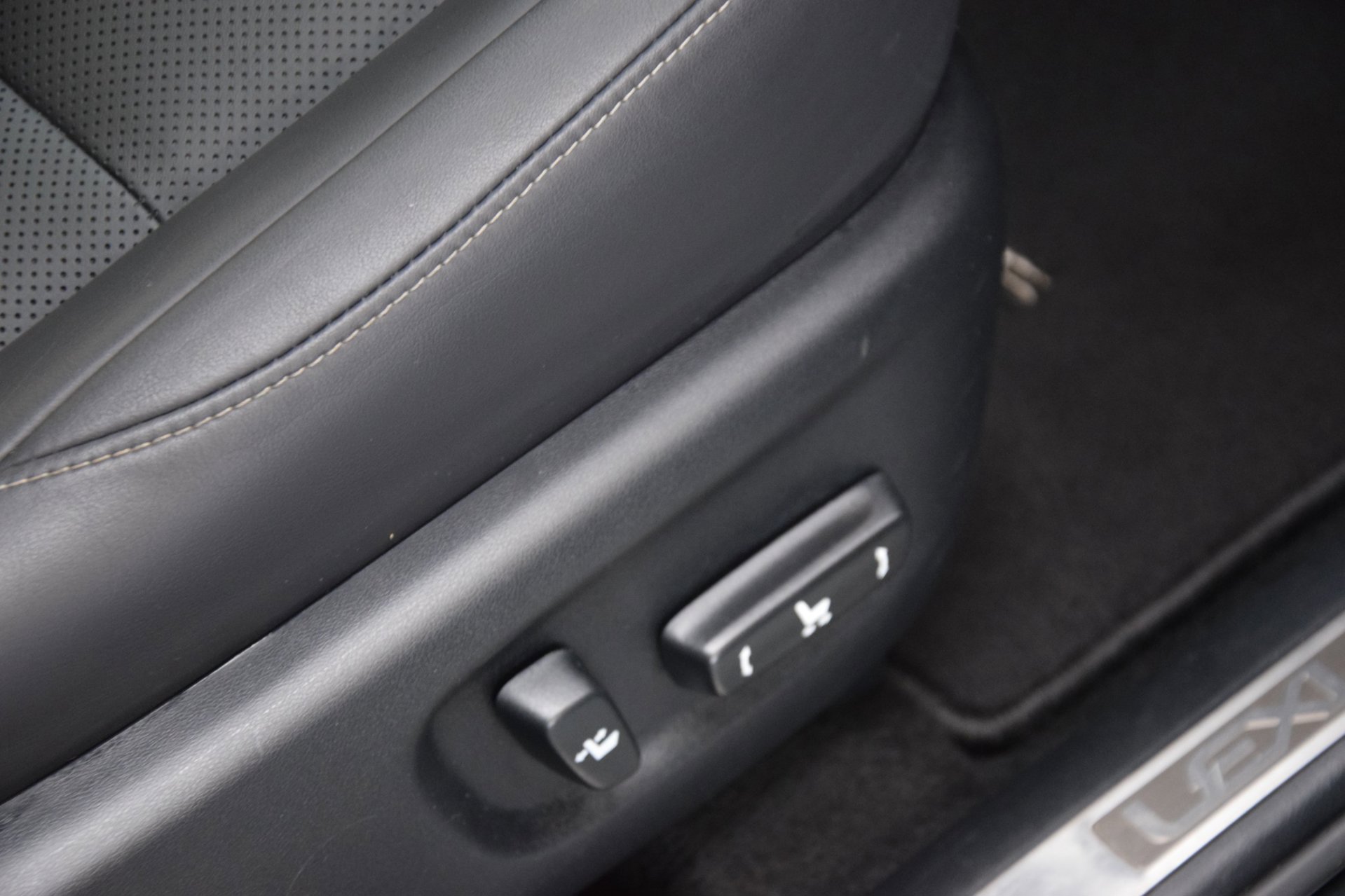 Foto van Lexus Lexus Nx300h