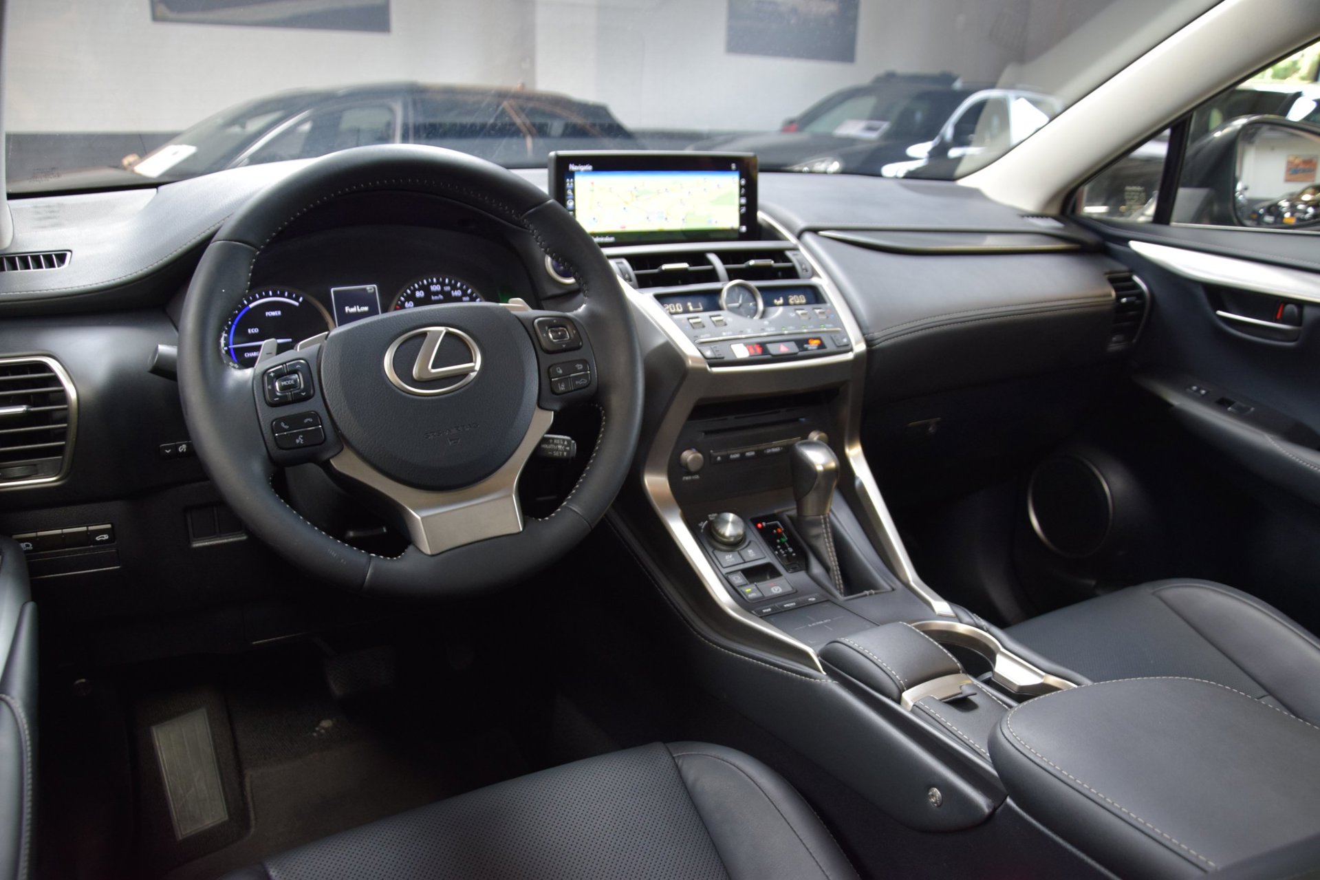 Foto van Lexus Lexus Nx300h