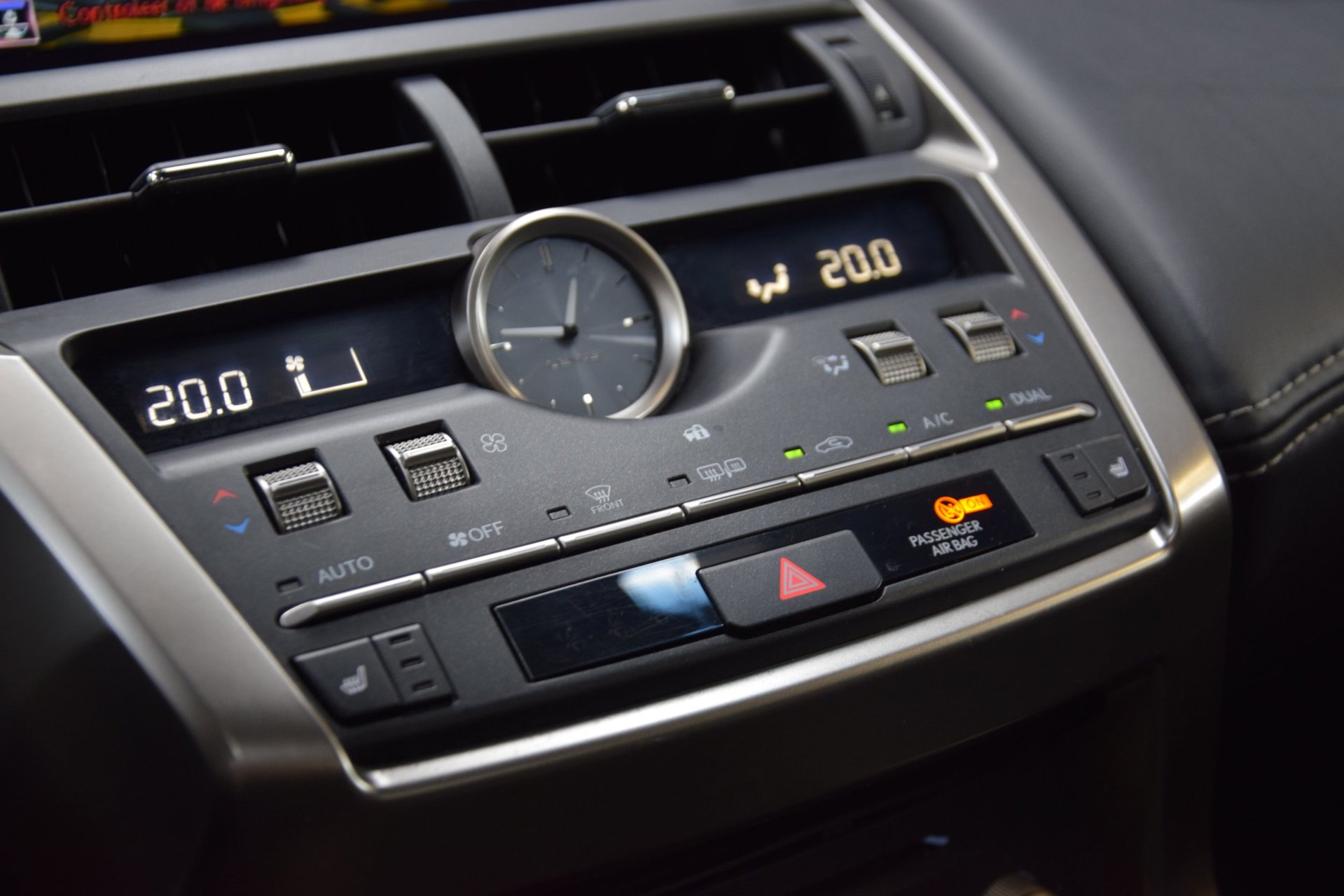Foto van Lexus Lexus Nx300h
