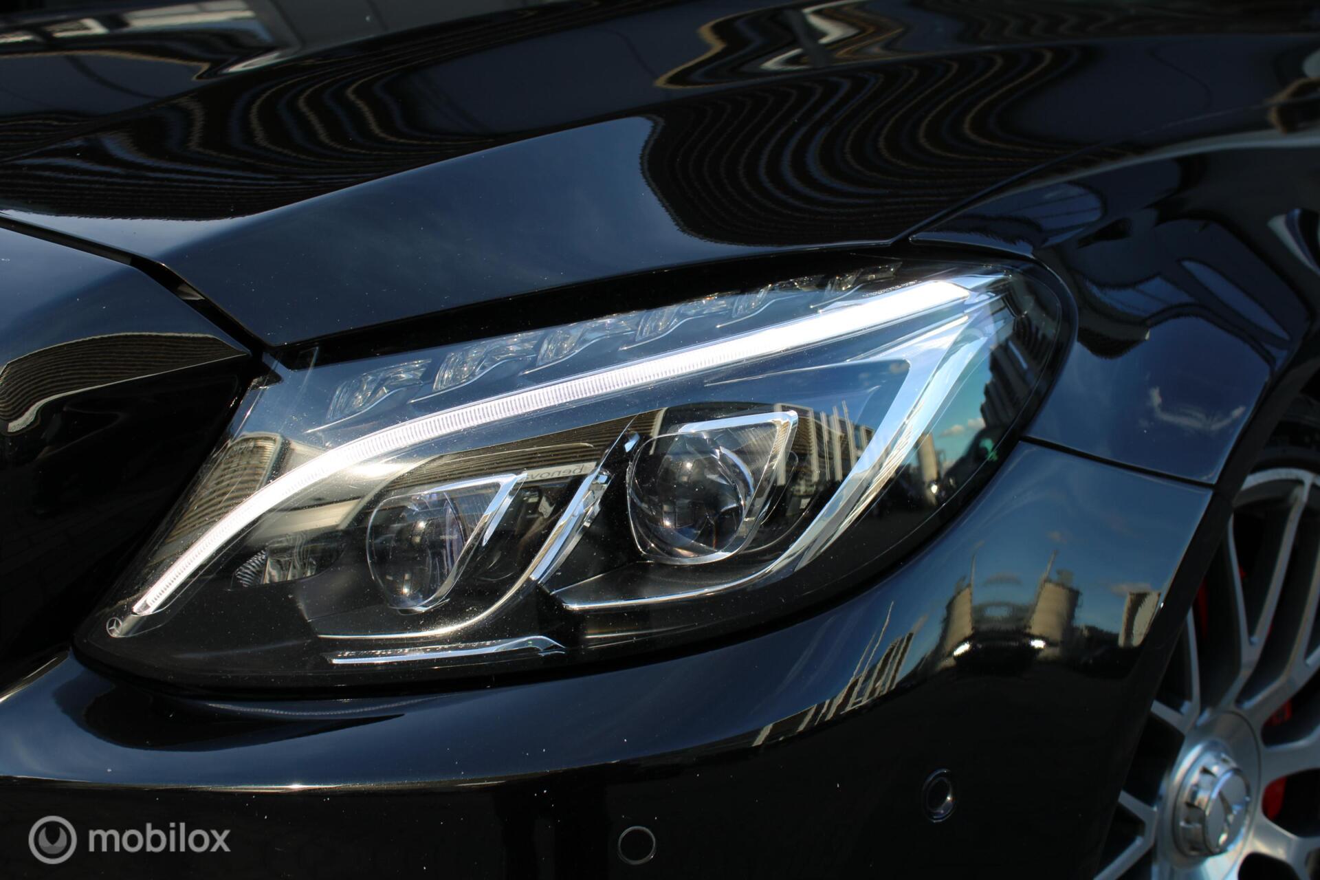 Foto van Mercedes-Benz AMG C 63