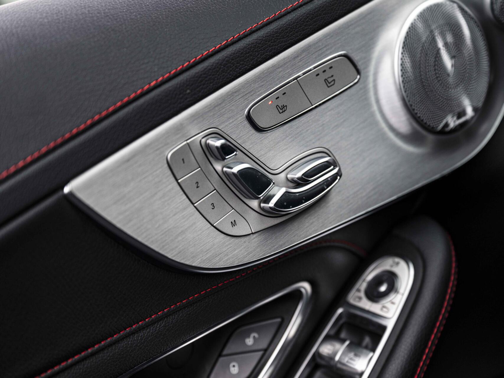 Foto van Mercedes-Benz AMG C 43