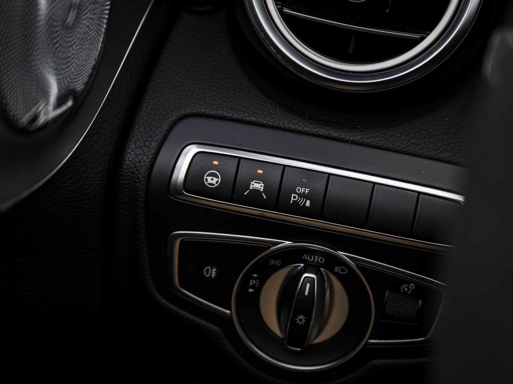 Foto van Mercedes-Benz AMG C 43