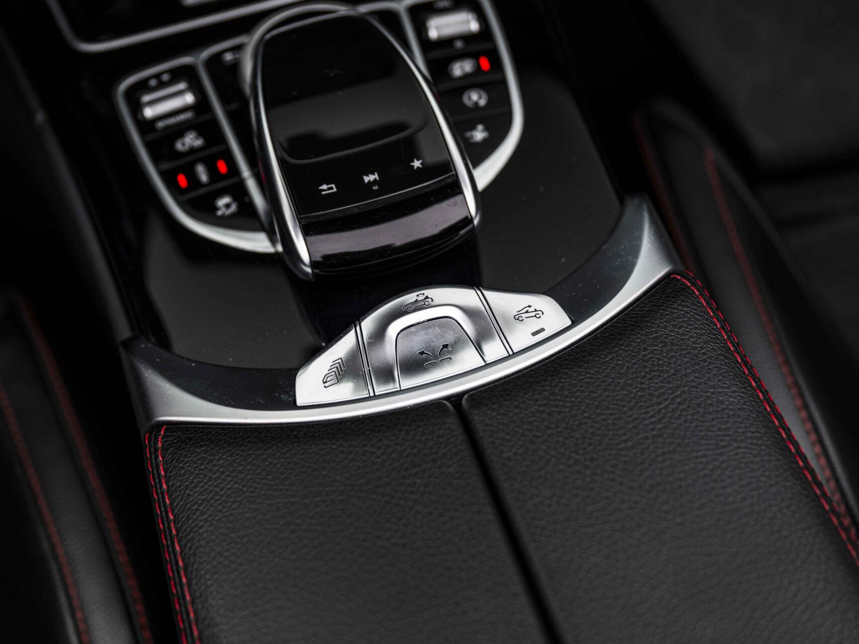 Foto van Mercedes-Benz AMG C 43