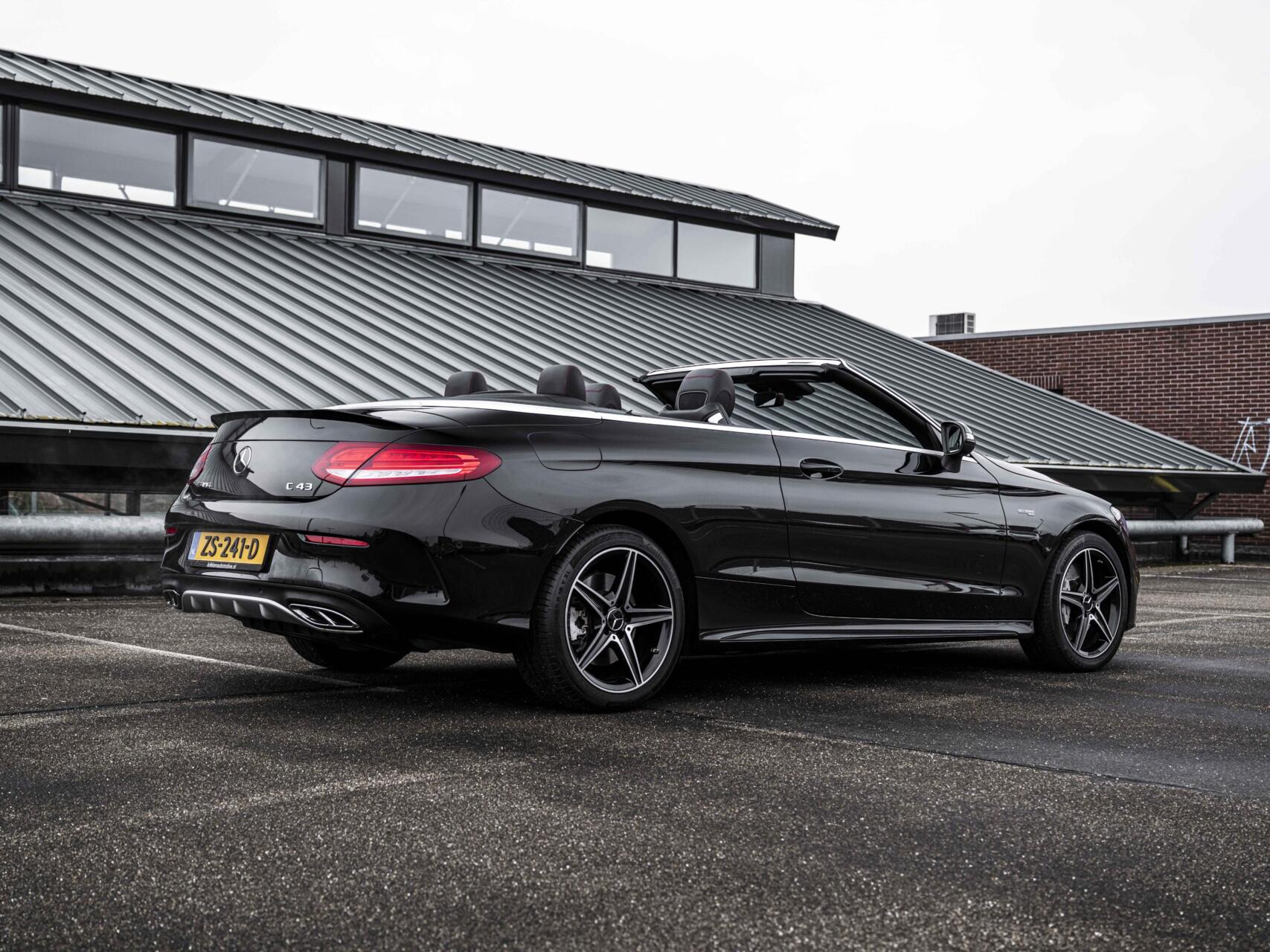 Foto van Mercedes-Benz AMG C 43