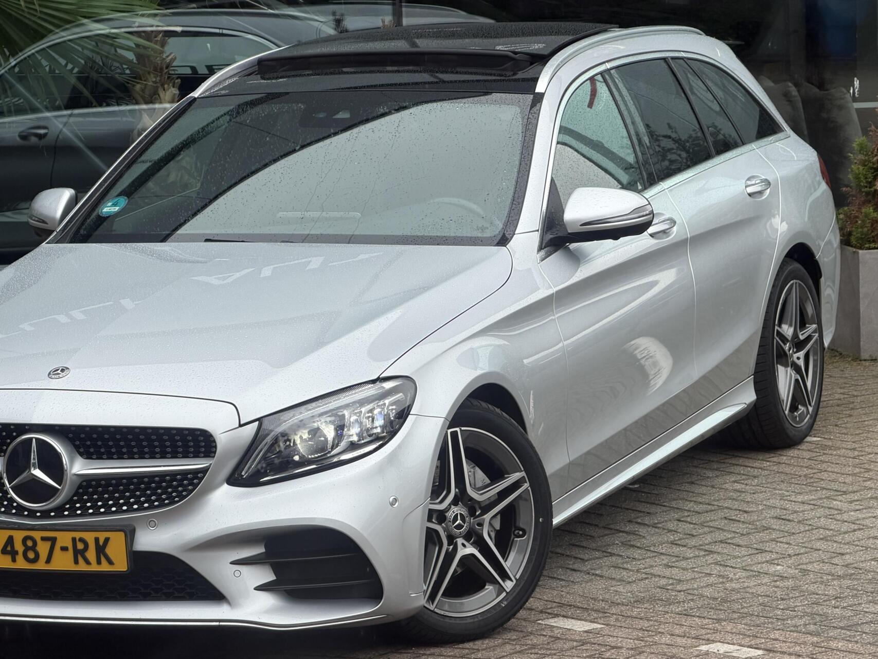 Foto van Mercedes-Benz C 200