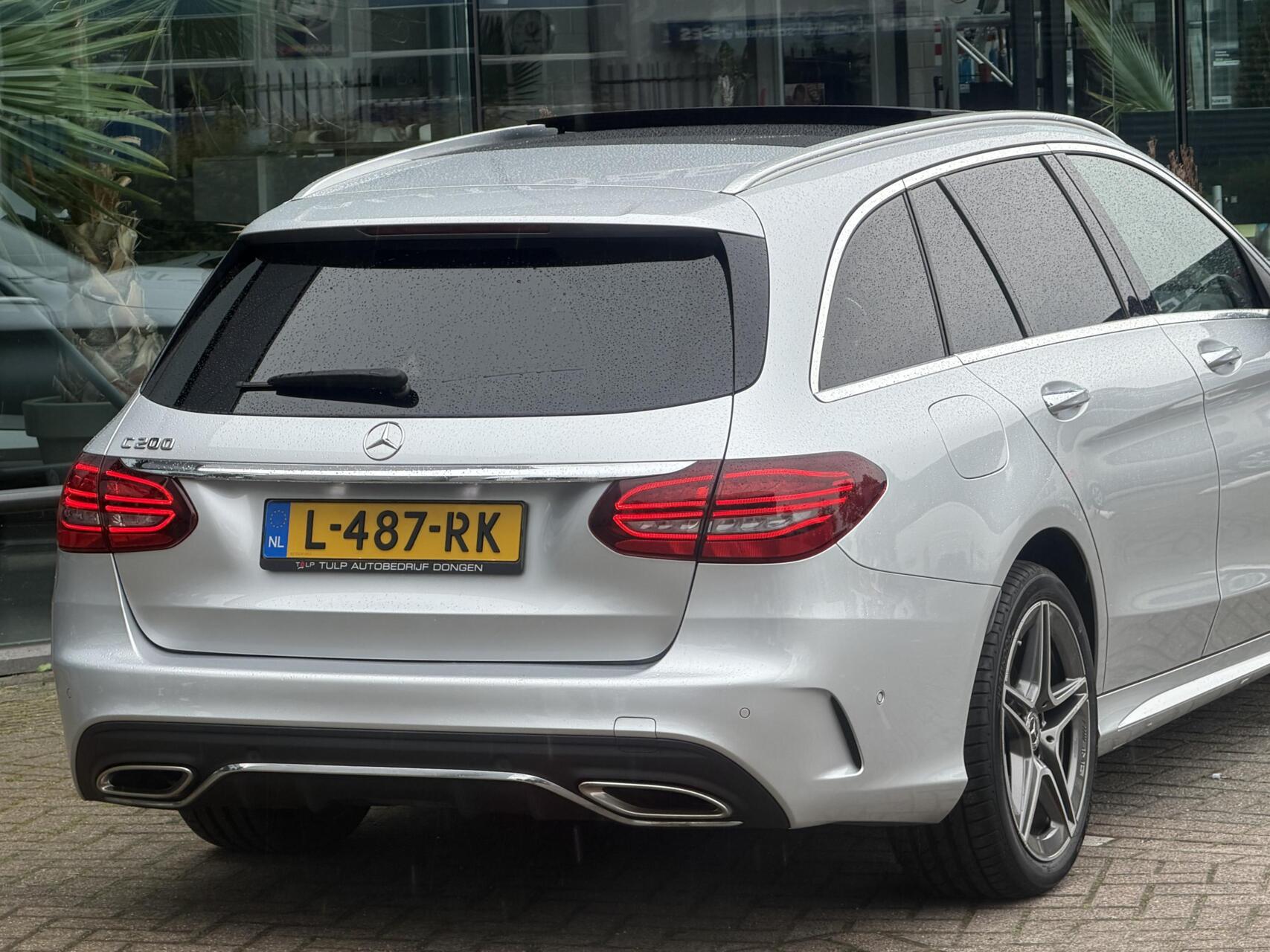 Foto van Mercedes-Benz C 200