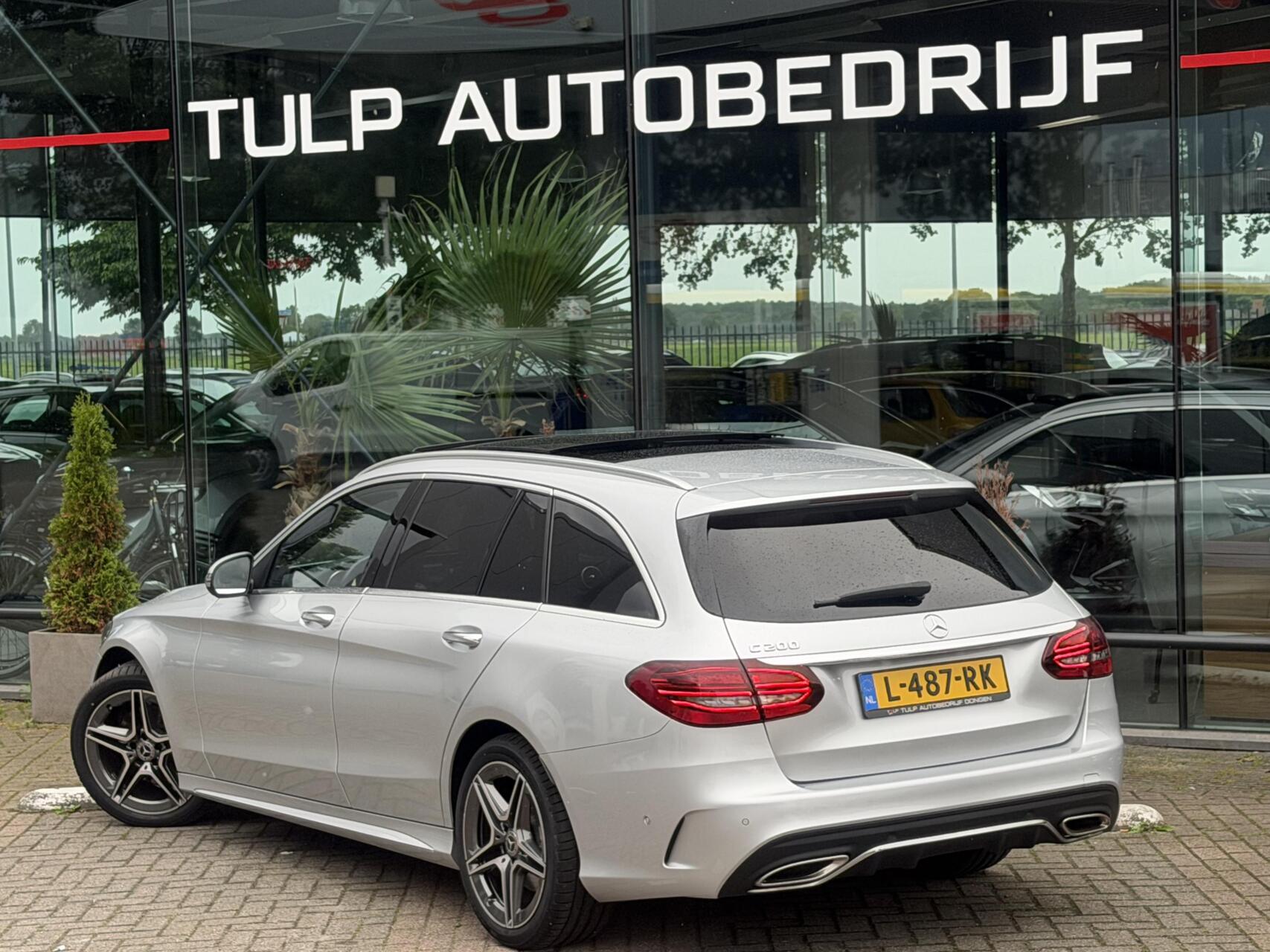 Foto van Mercedes-Benz C 200