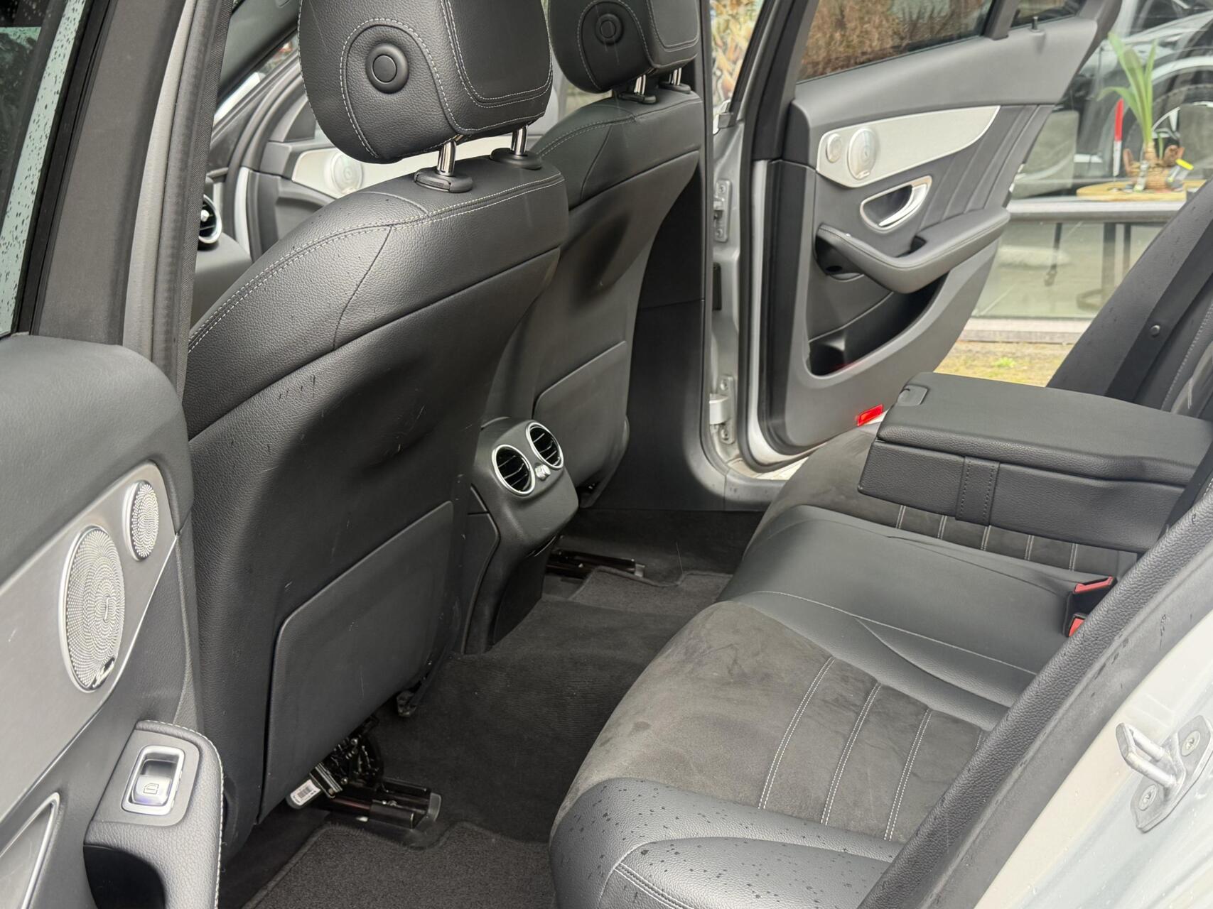 Foto van Mercedes-Benz C 200