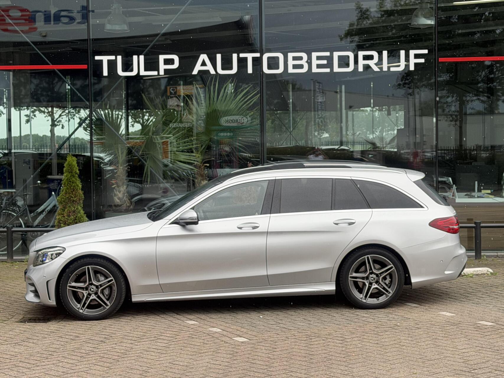 Foto van Mercedes-Benz C 200