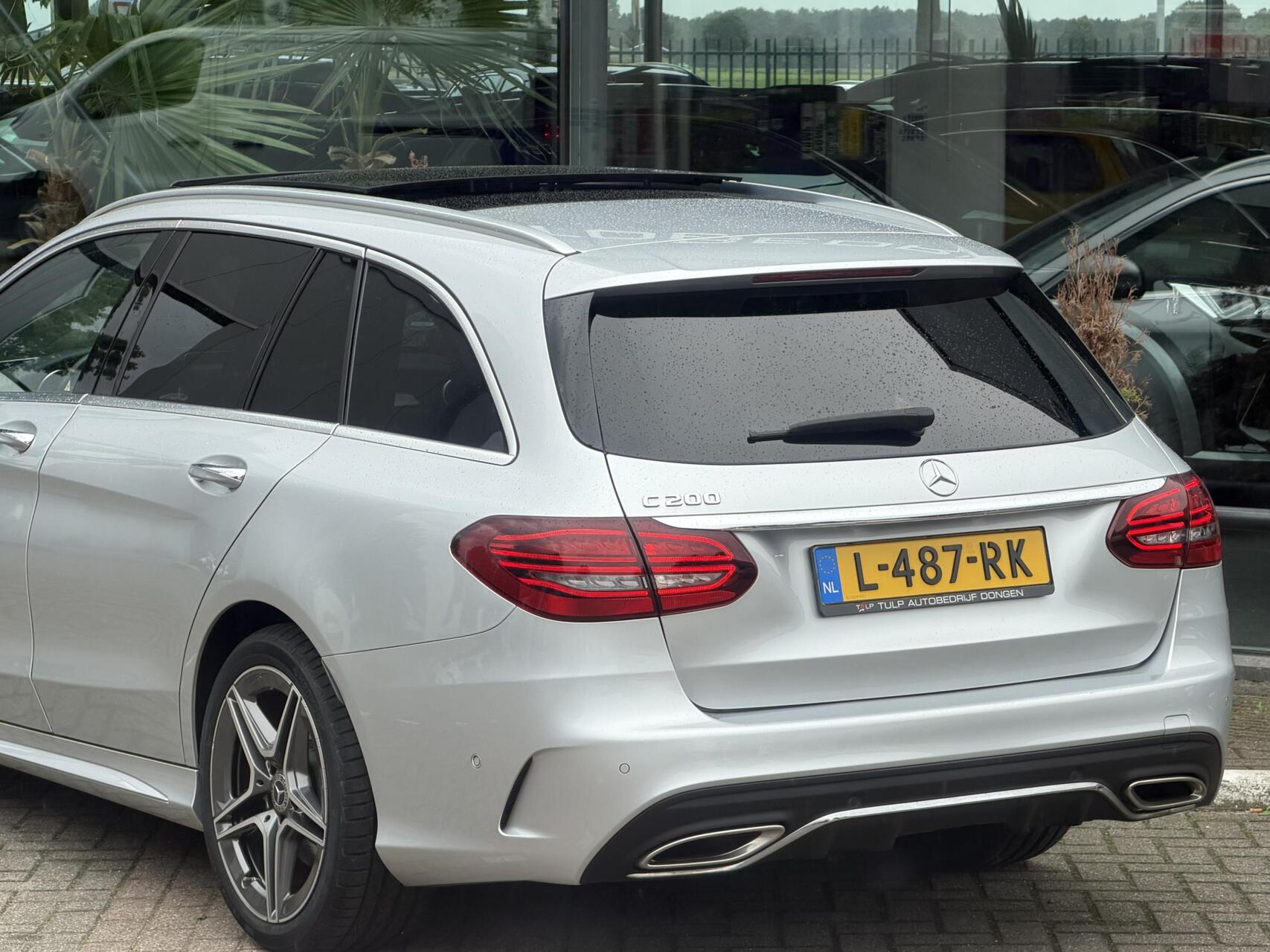 Foto van Mercedes-Benz C 200