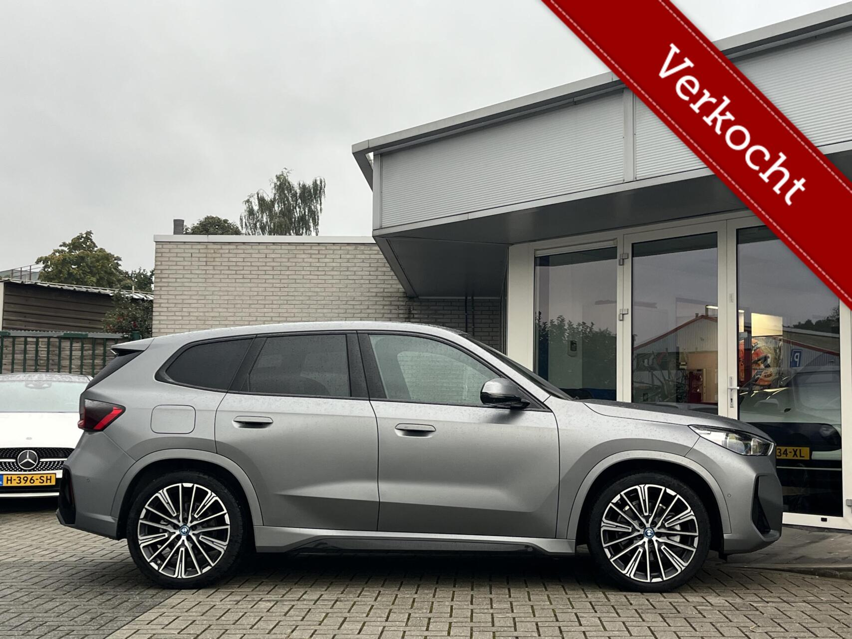 Foto van BMW Ix1 Xdrive30
