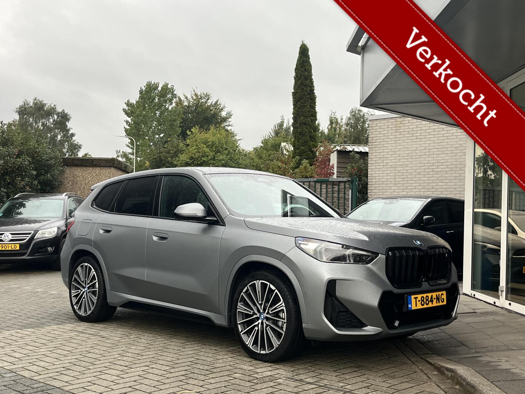 Foto van BMW Ix1 Xdrive30