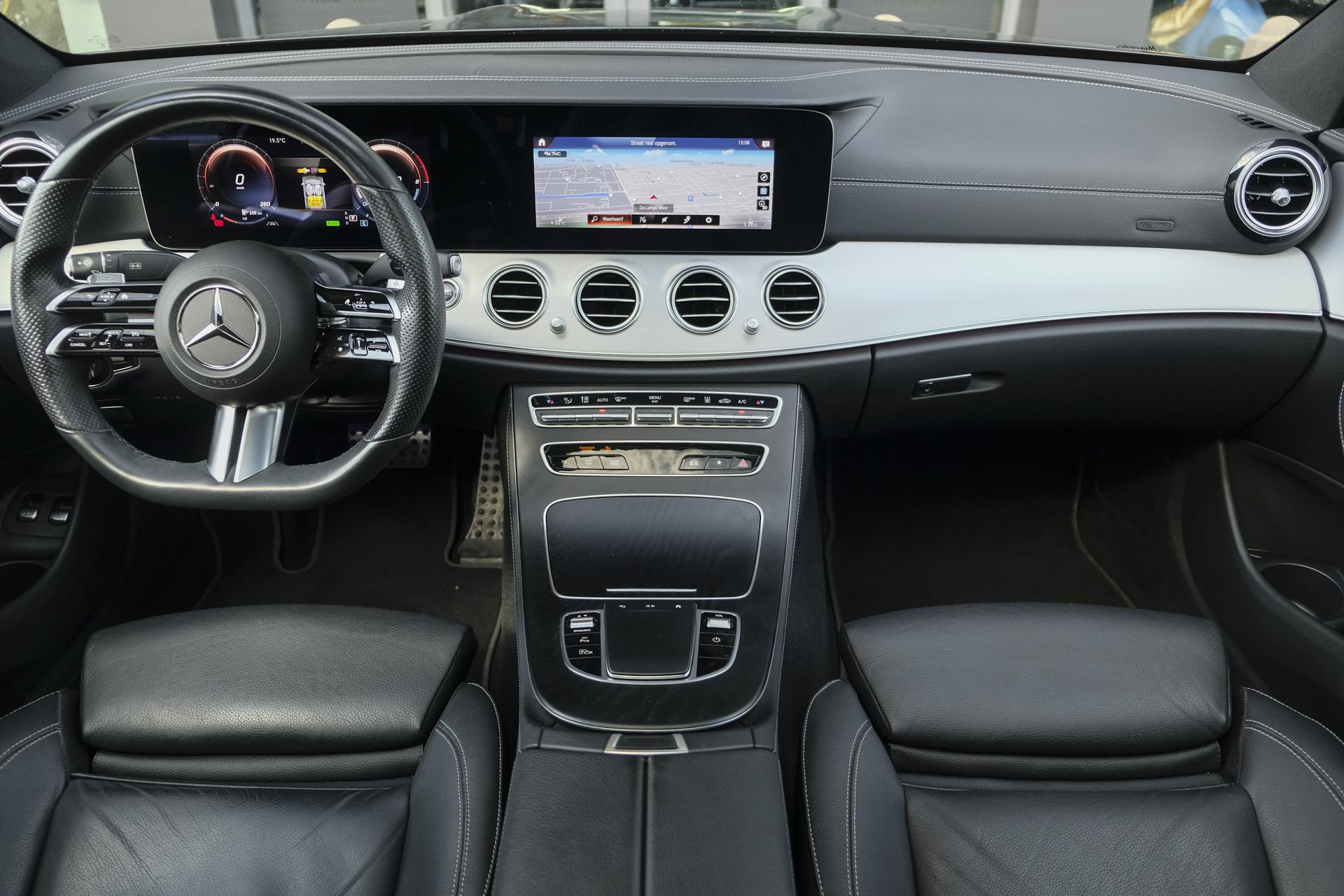 Foto van Mercedes-Benz E 300 E