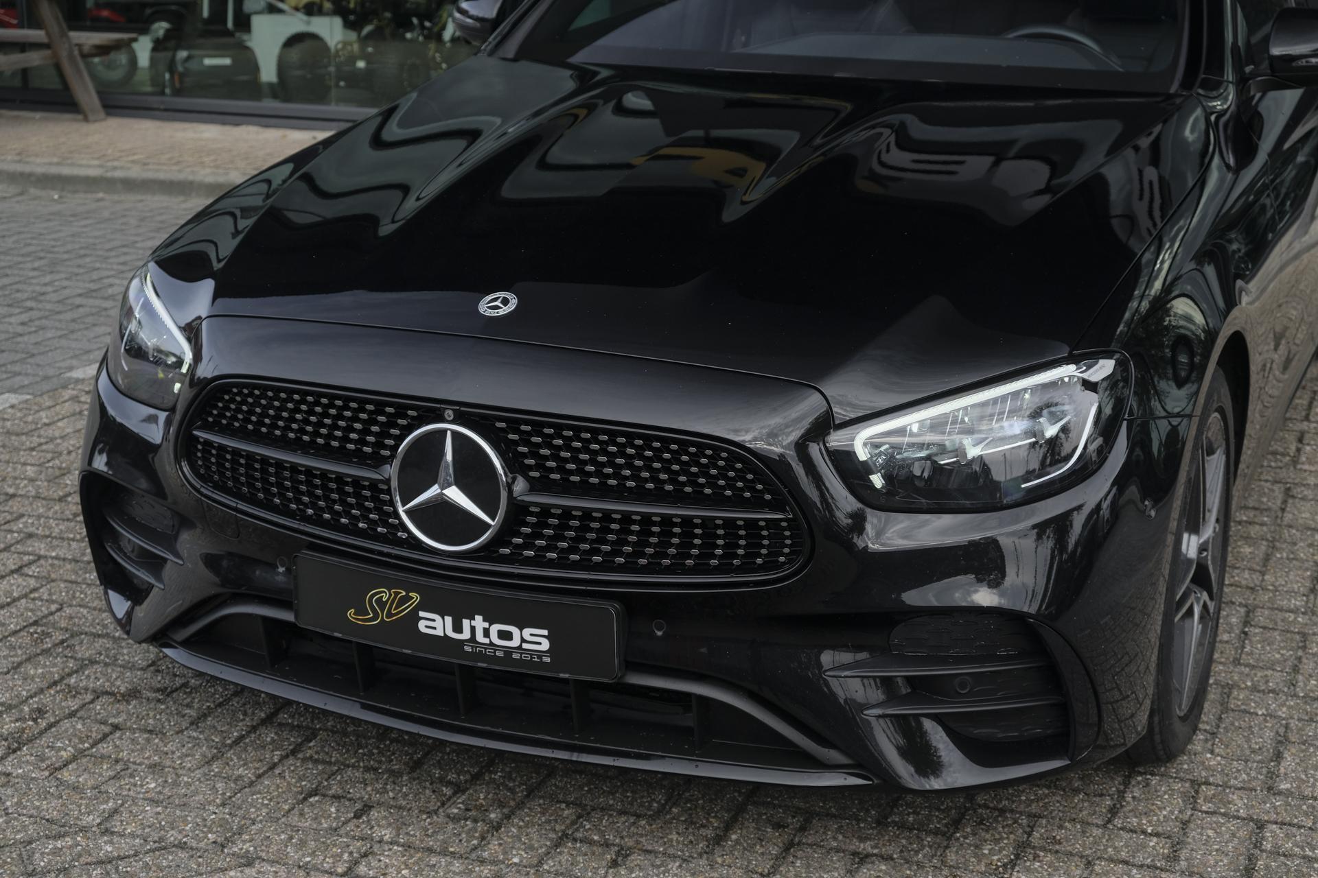 Foto van Mercedes-Benz E 300 E
