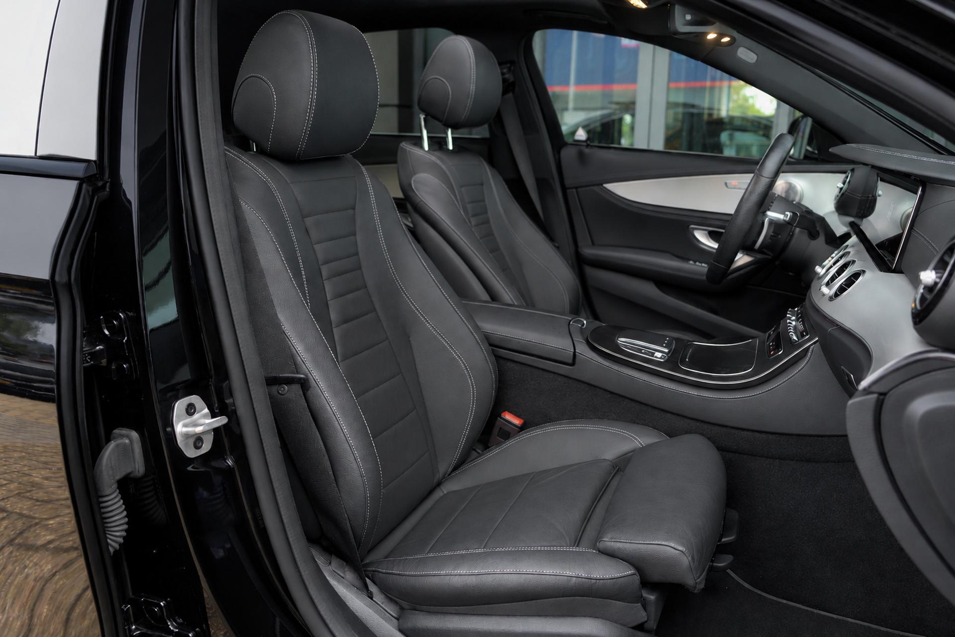 Foto van Mercedes-Benz E 300 E